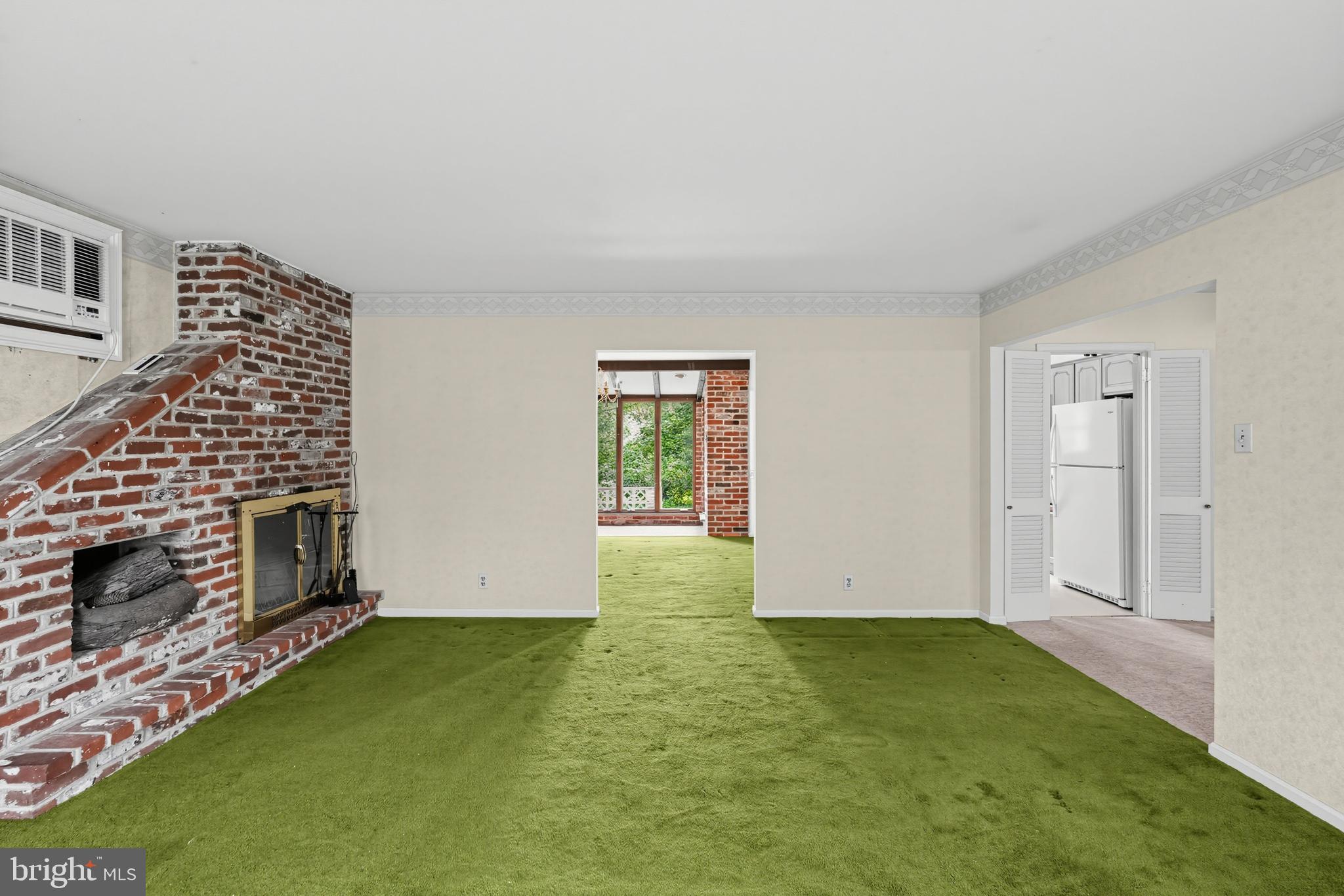 524 TENNIS AVENUE
