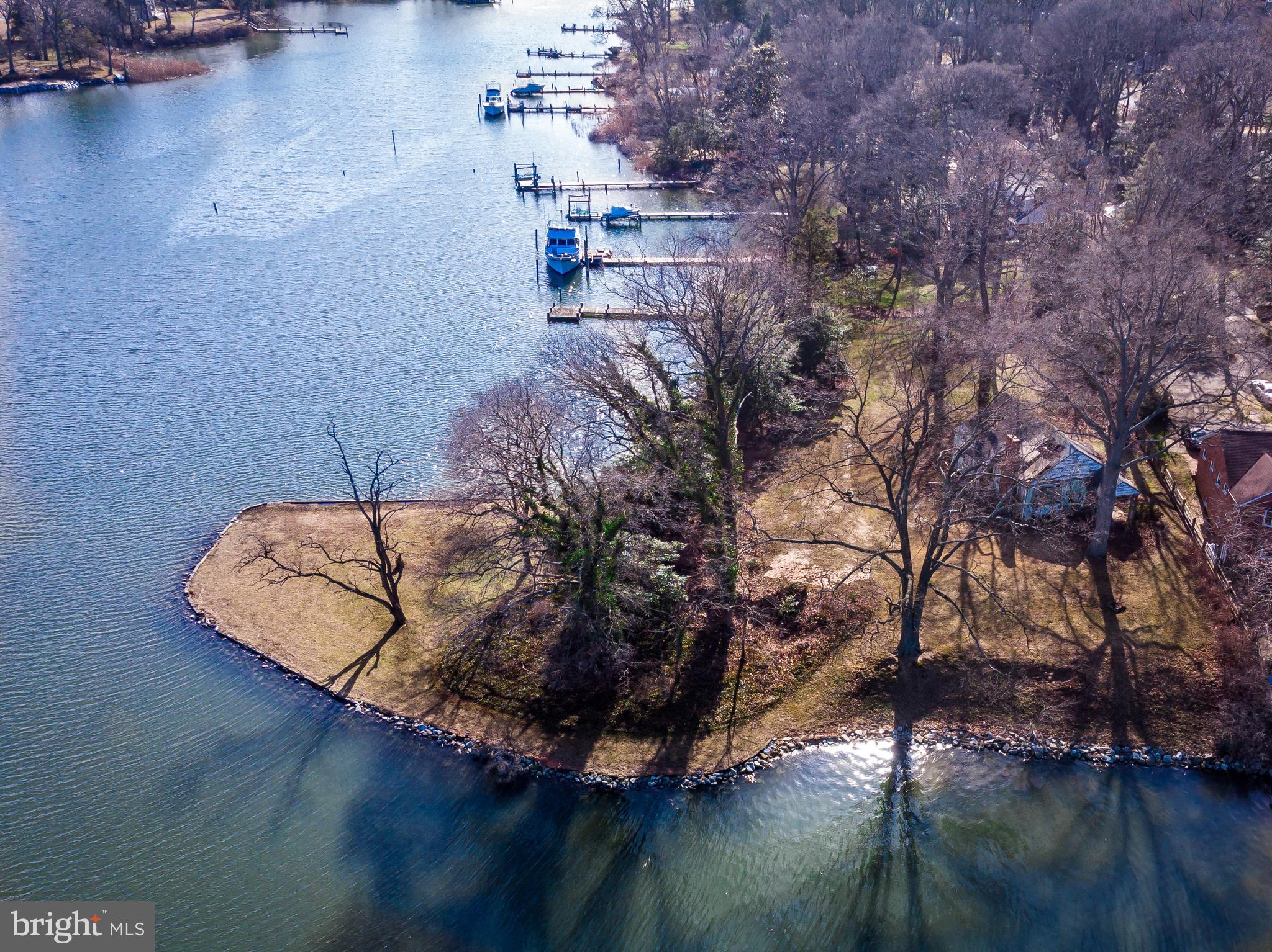 CAPE ST CLAIRE - Land