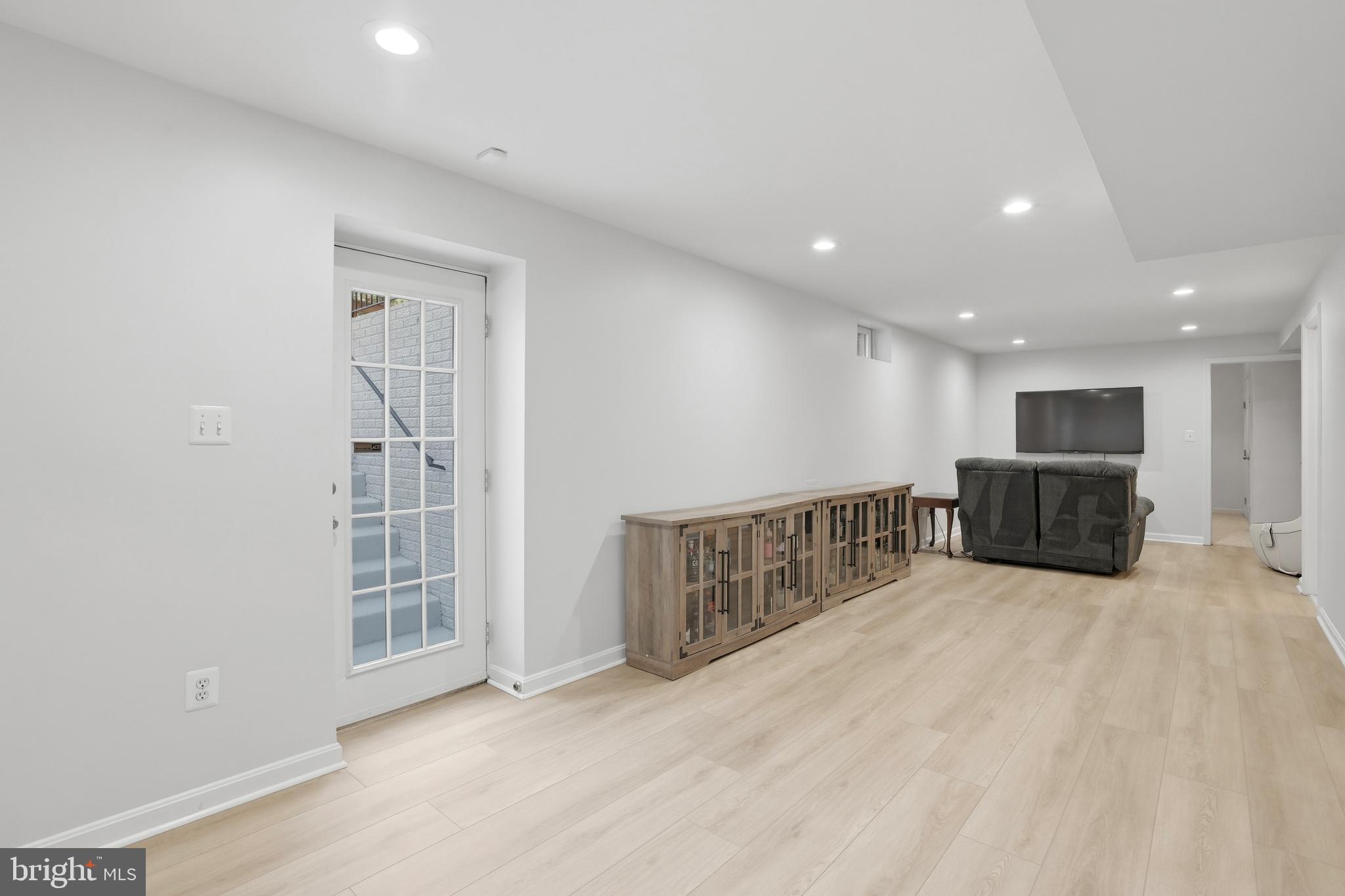 ASHBRIER - Residential