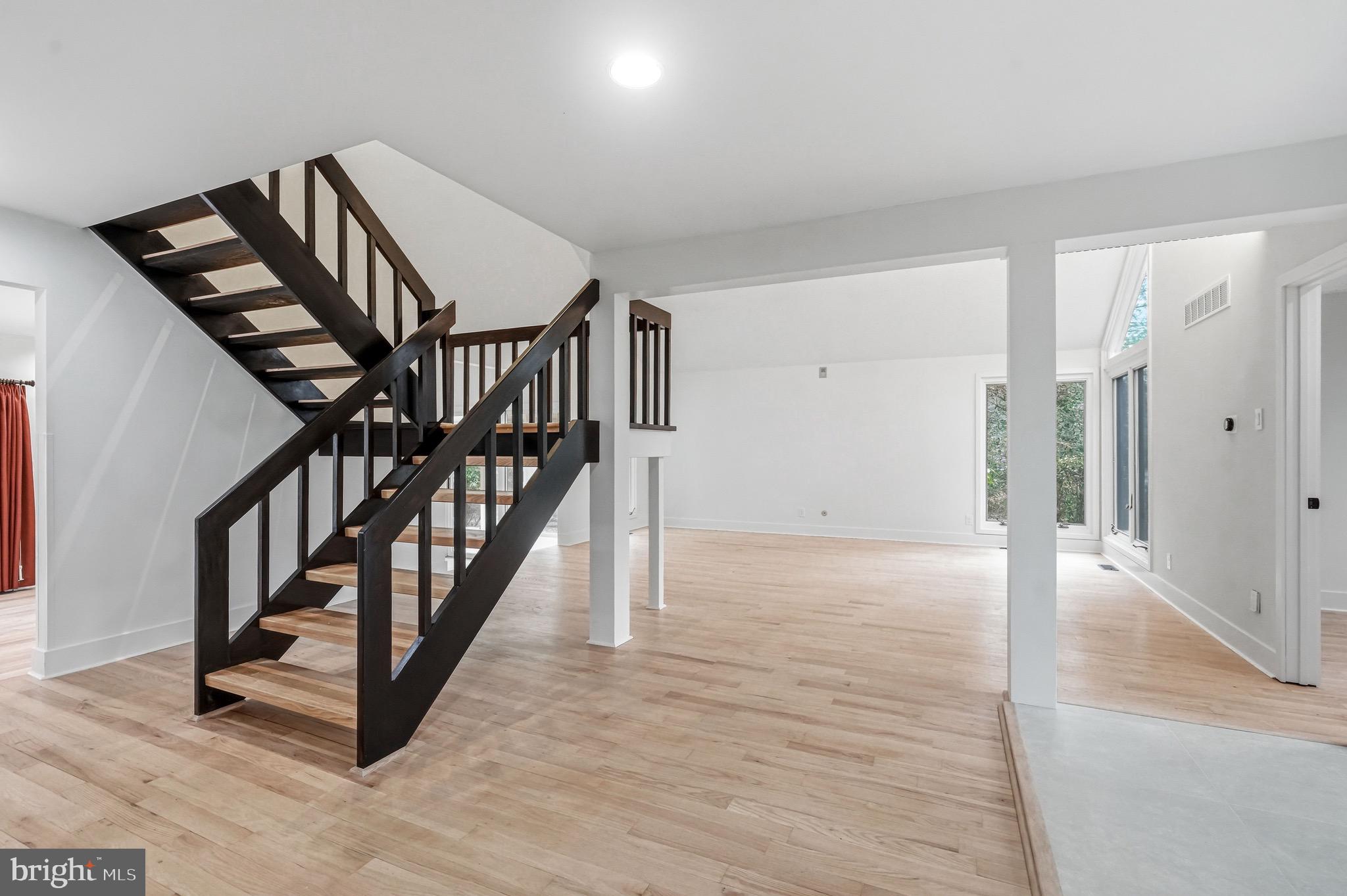 1025 RIVERTON ROAD