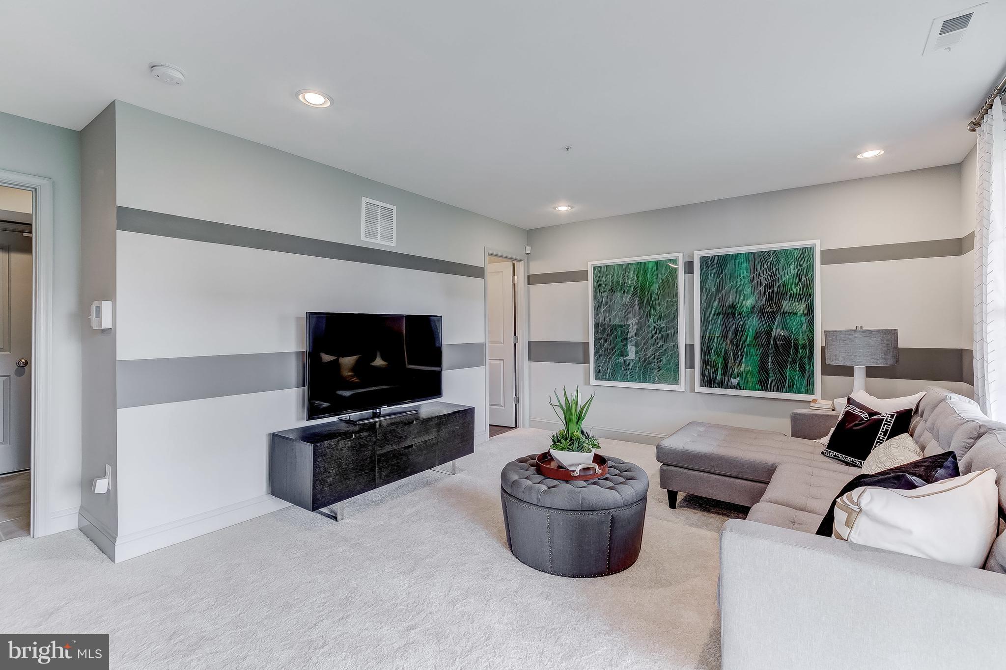 SUMMERFIELD VILLAGE - Residential