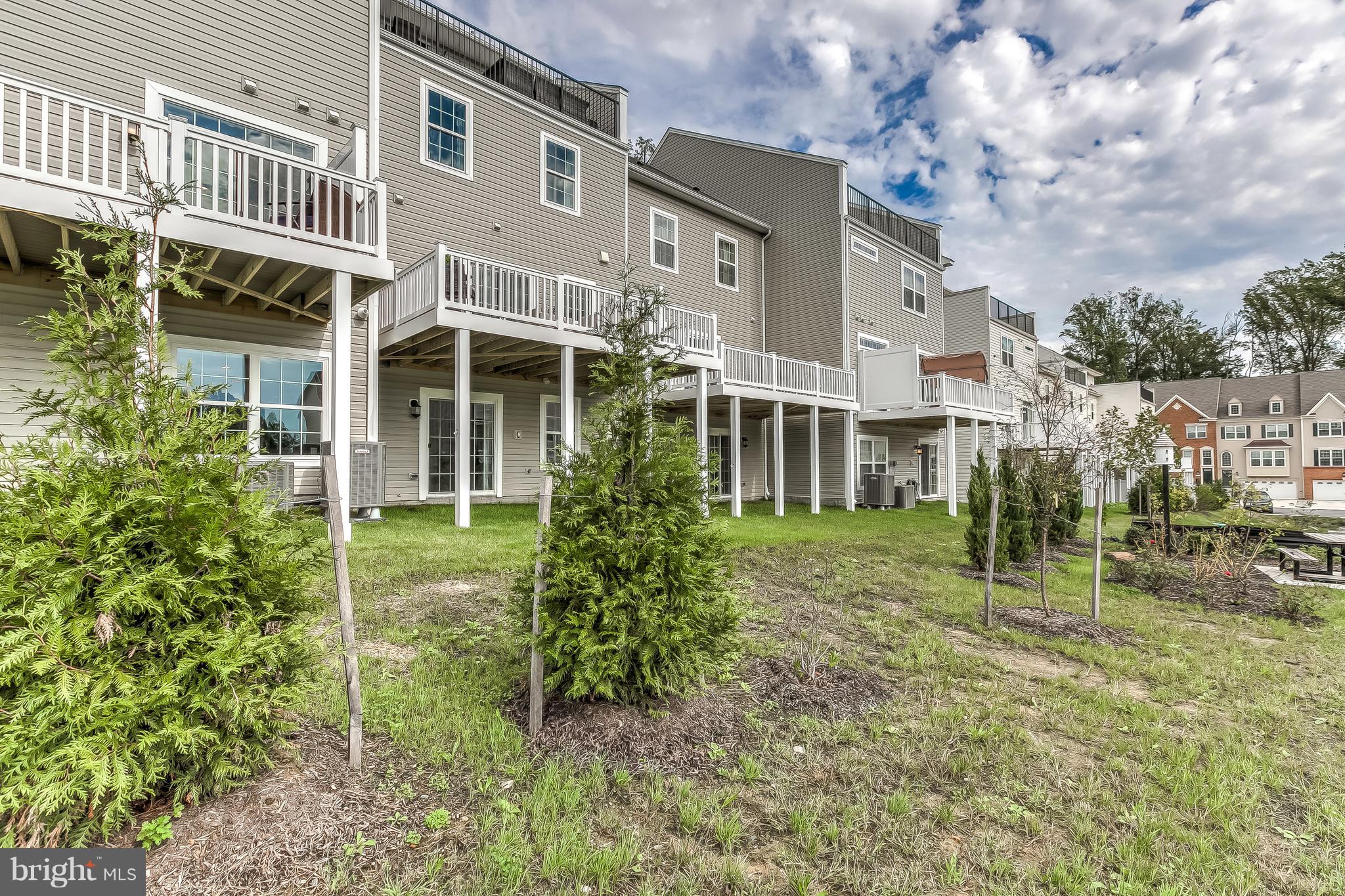 SUMMERFIELD VILLAGE - Residential