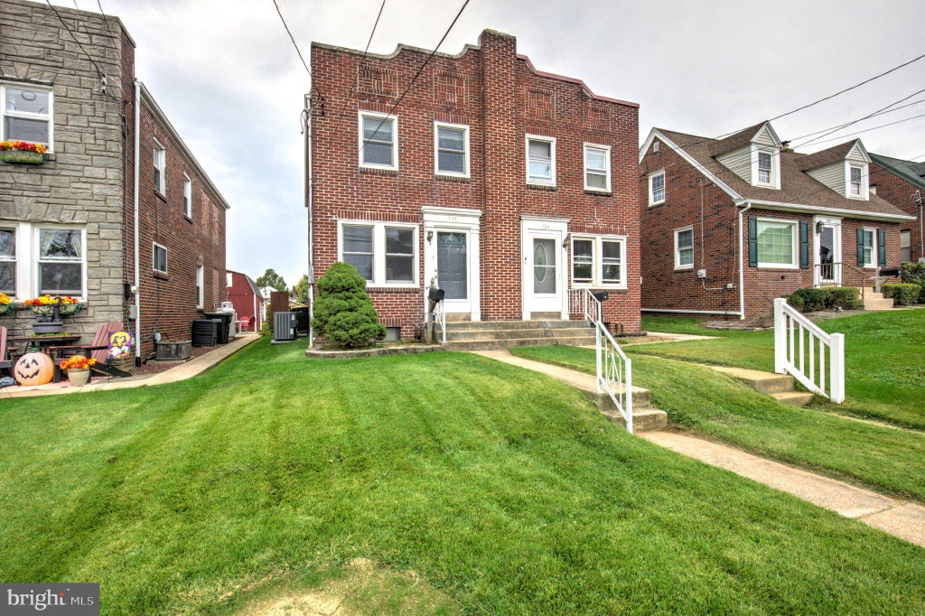 Photo of 328 Brimmer Avenue, NEW HOLLAND, PA 17557 (MLS # PALA2097086)