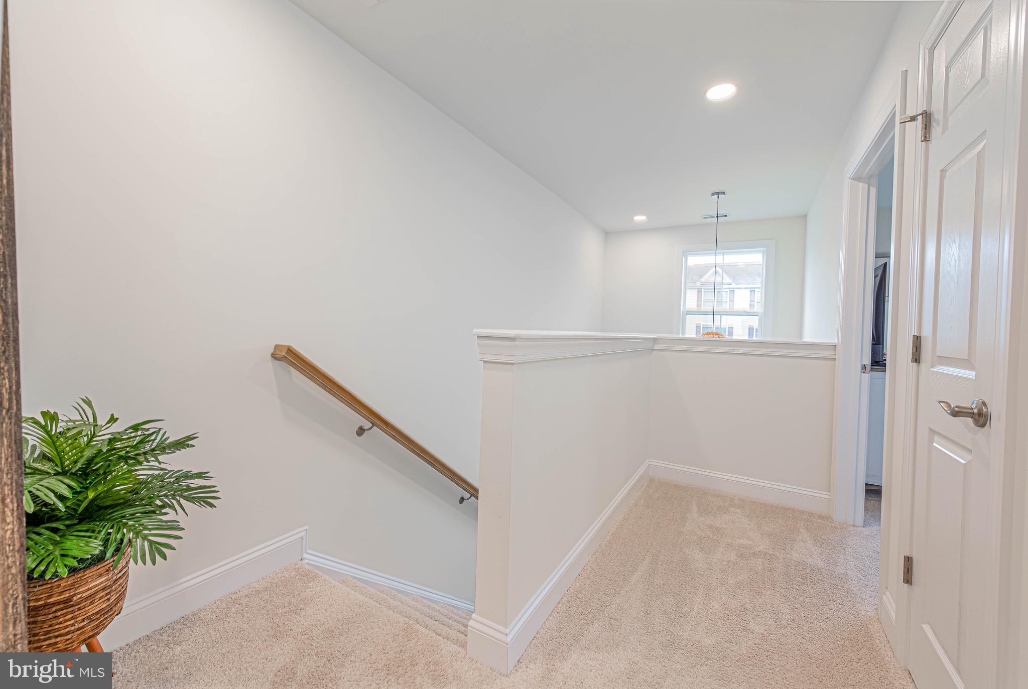 CEA-DAG COURT - Residential