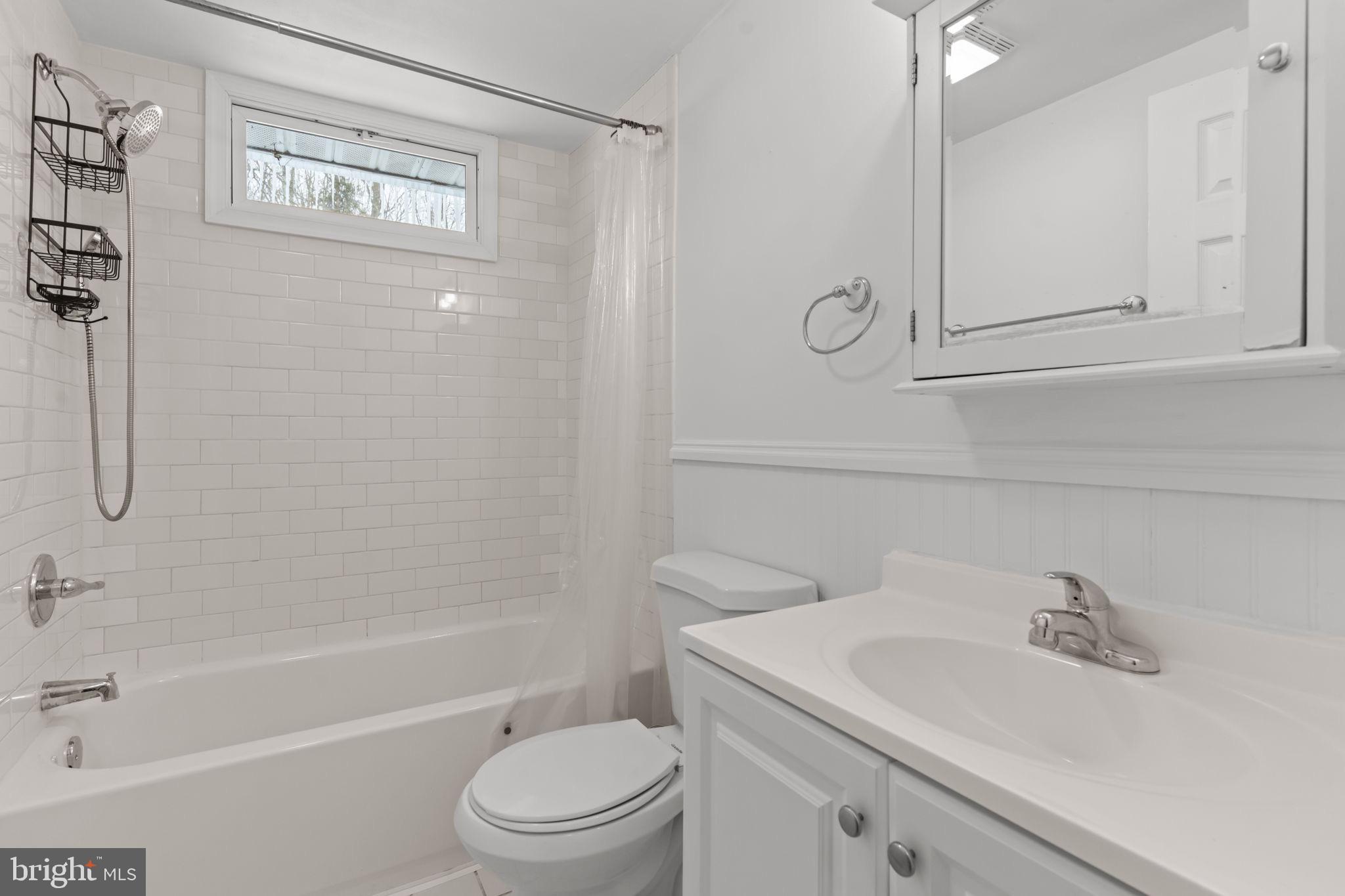 INDIAN MOUNTAIN LAKE - Residential