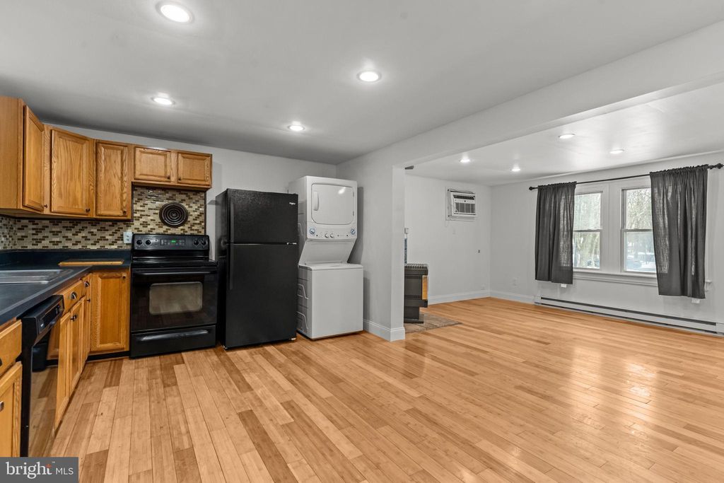 Photo of 10 White Birch Way, ALBRIGHTSVILLE, PA 18210 (MLS # PACC2006990)