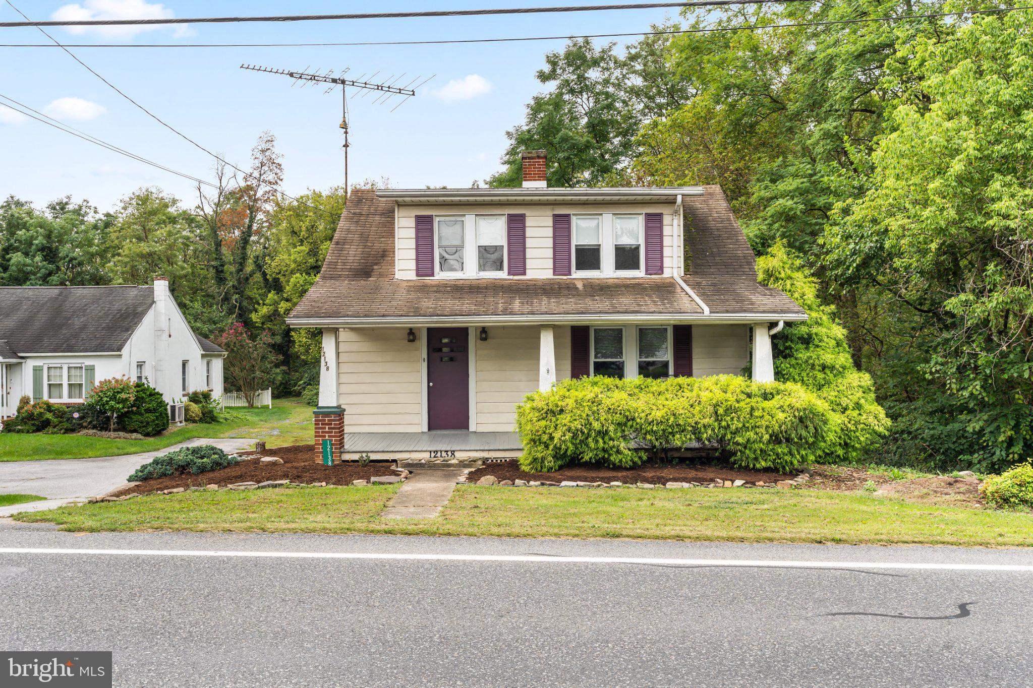 12138 BUCHANAN TRAIL WEST W