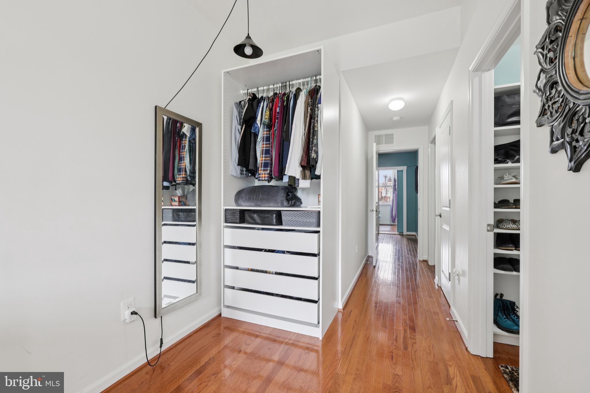 BARCLAY - Residential