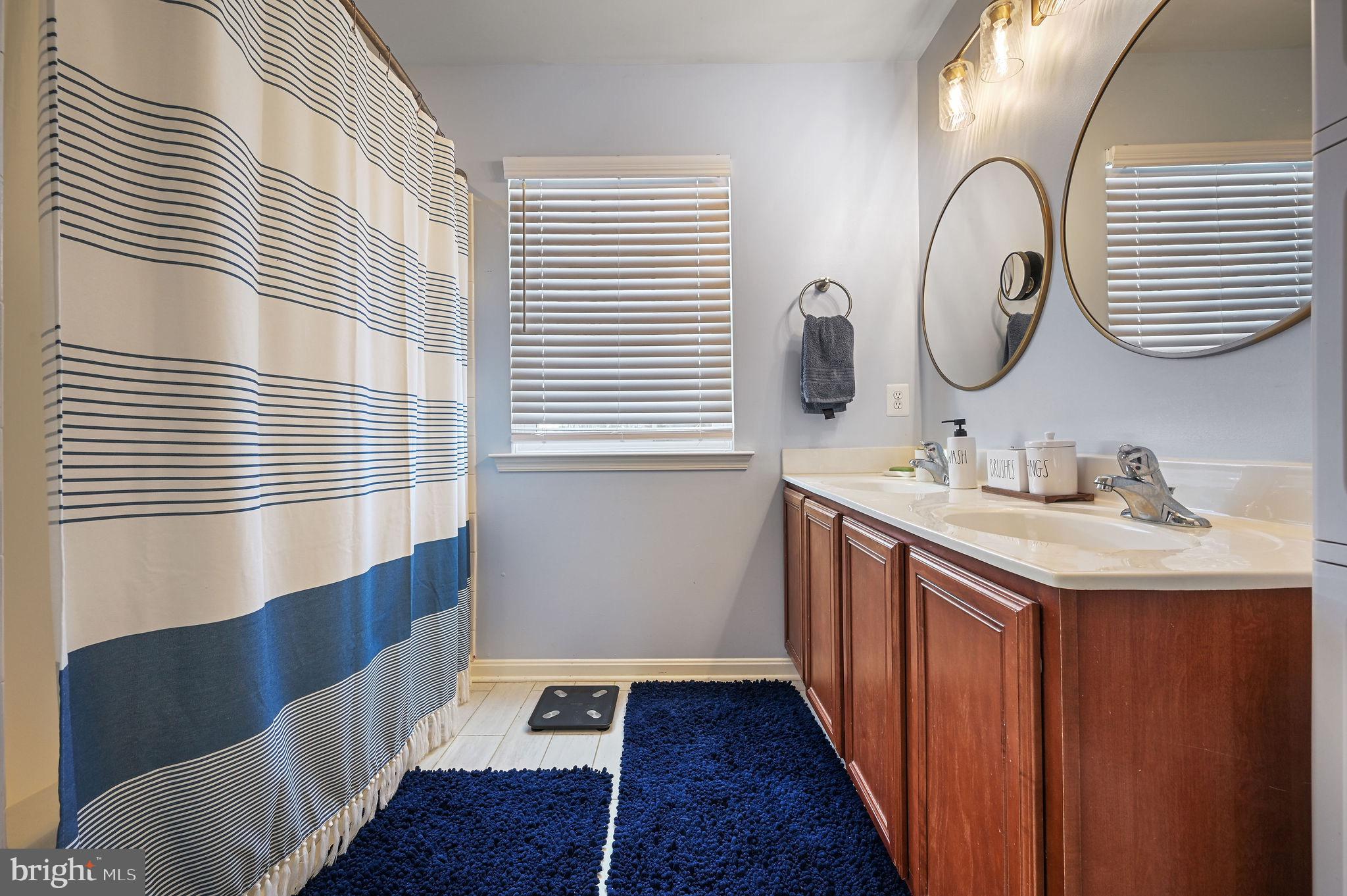 CHESTNUT RIDGE - Residential