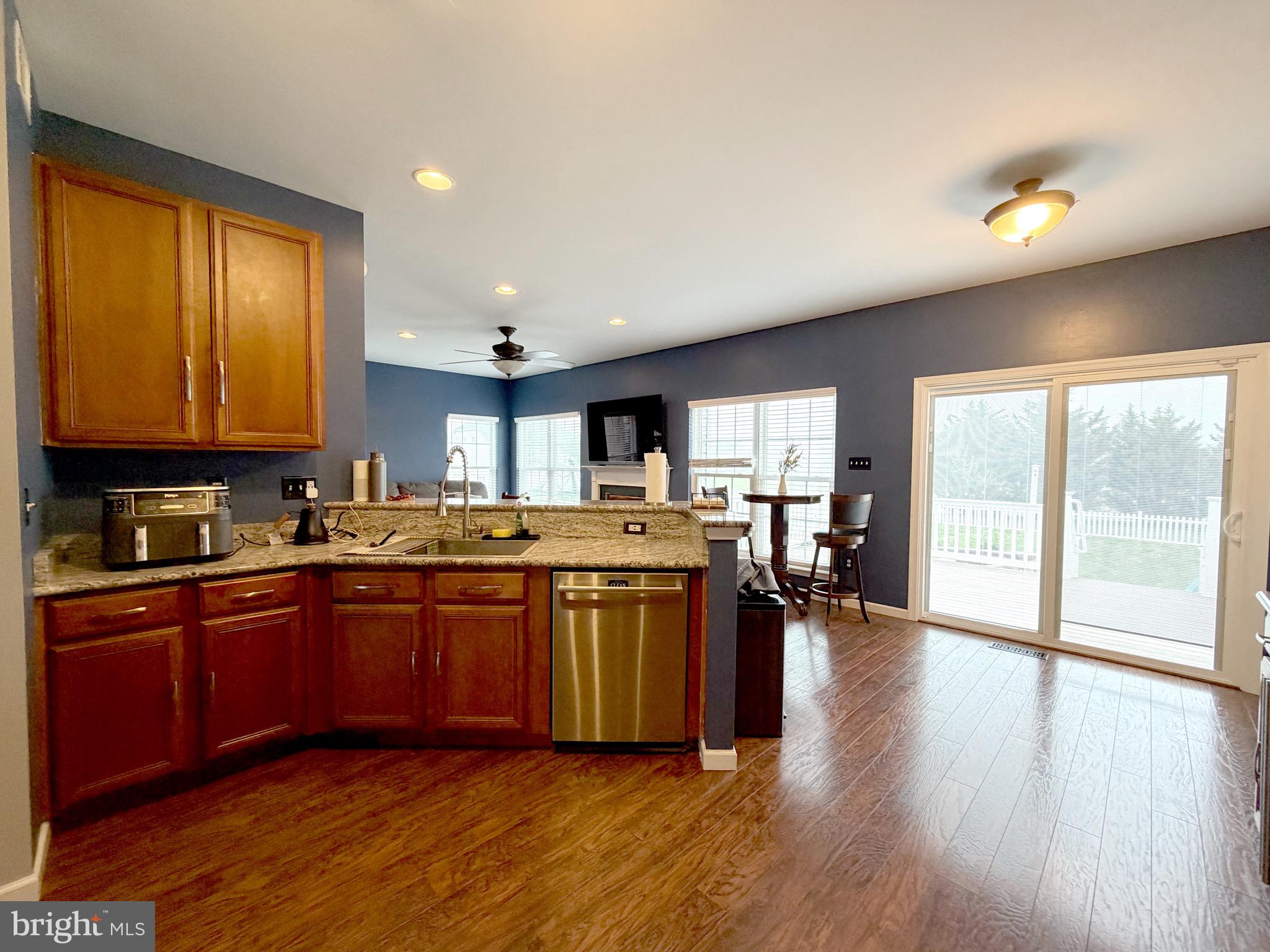 CHESTNUT RIDGE - Residential