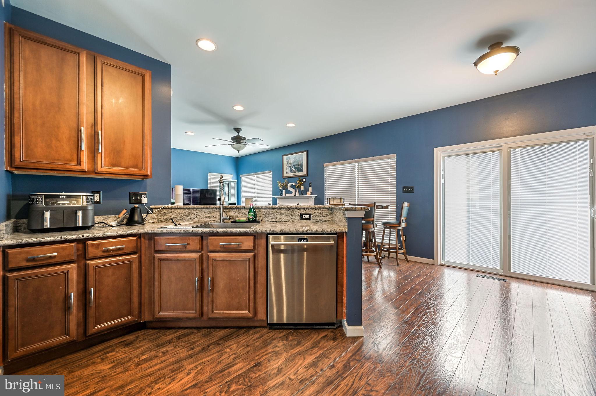 CHESTNUT RIDGE - Residential