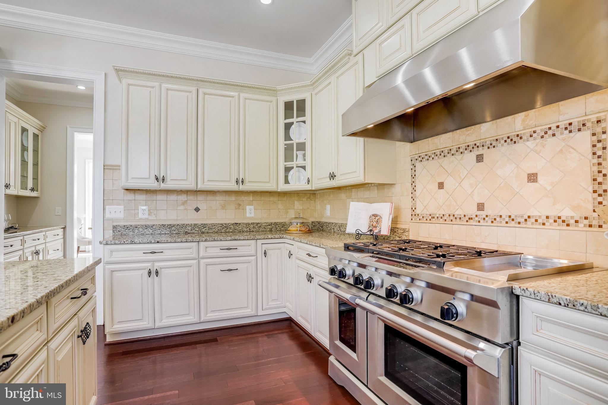 PIMMIT HILLS - Residential