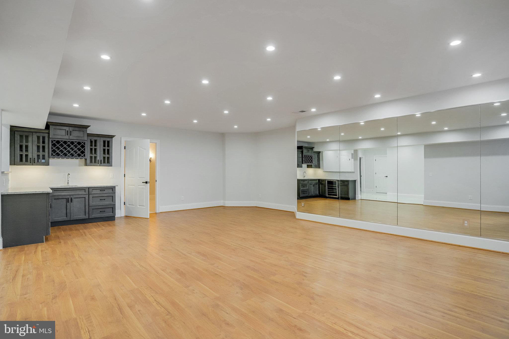 PIMMIT HILLS - Residential