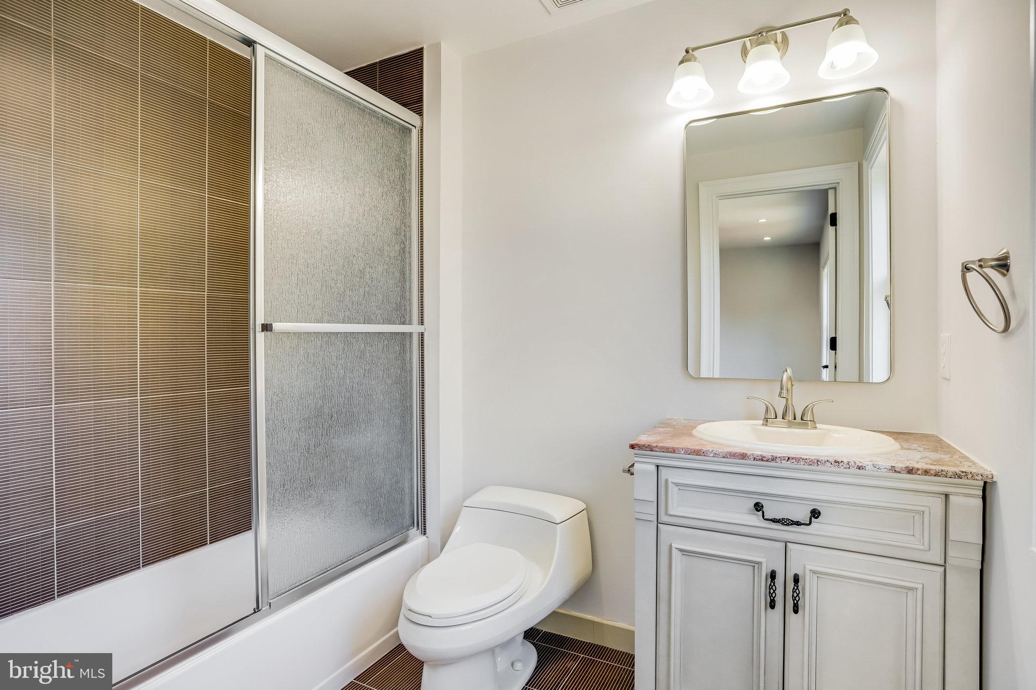 PIMMIT HILLS - Residential