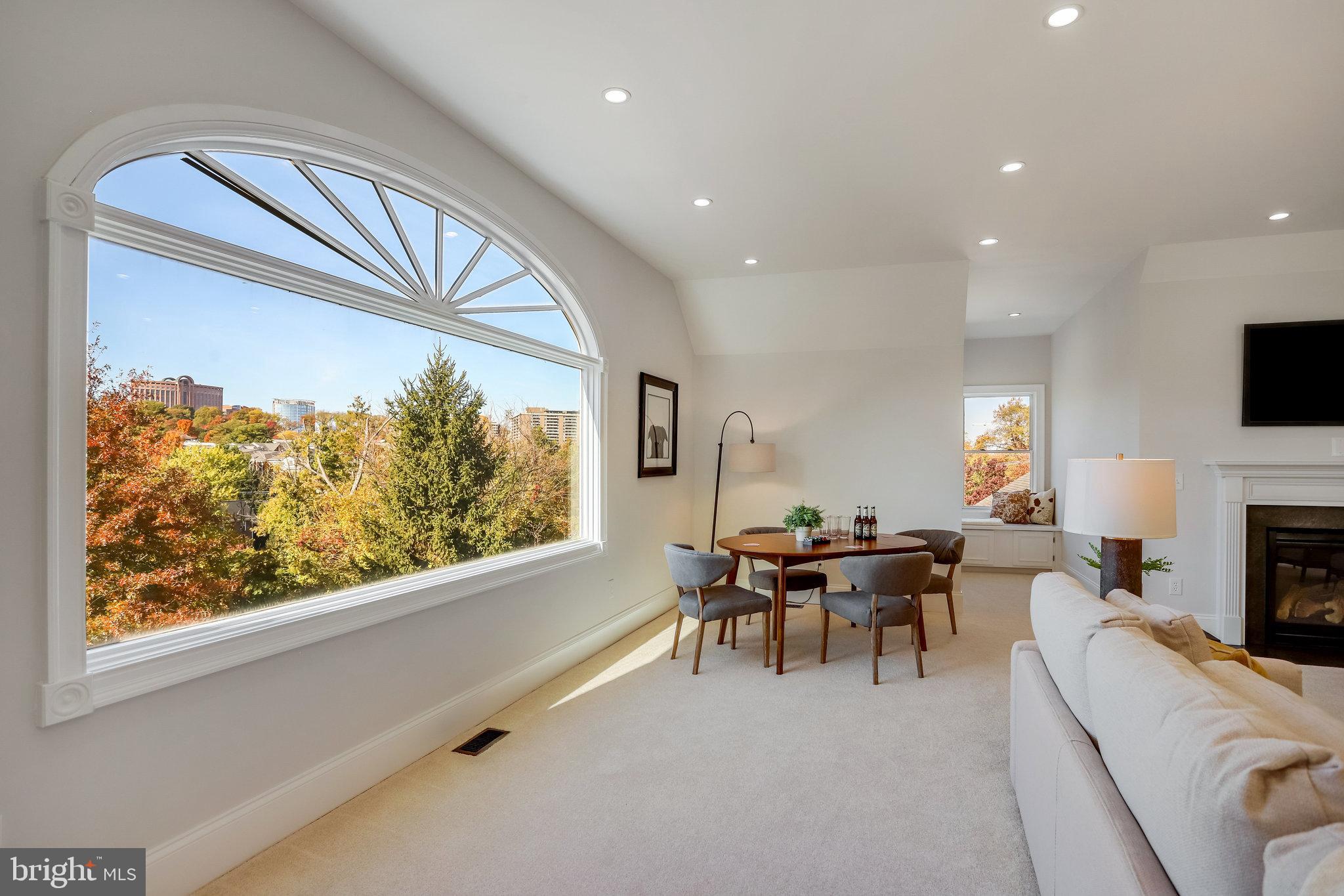 PIMMIT HILLS - Residential