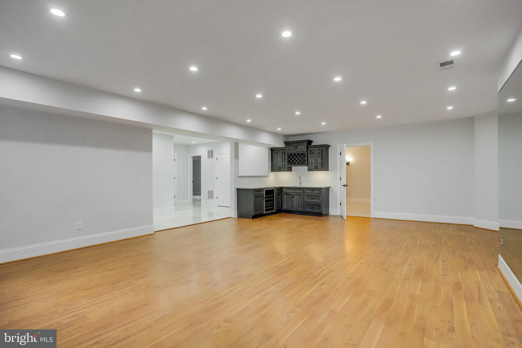 PIMMIT HILLS - Residential