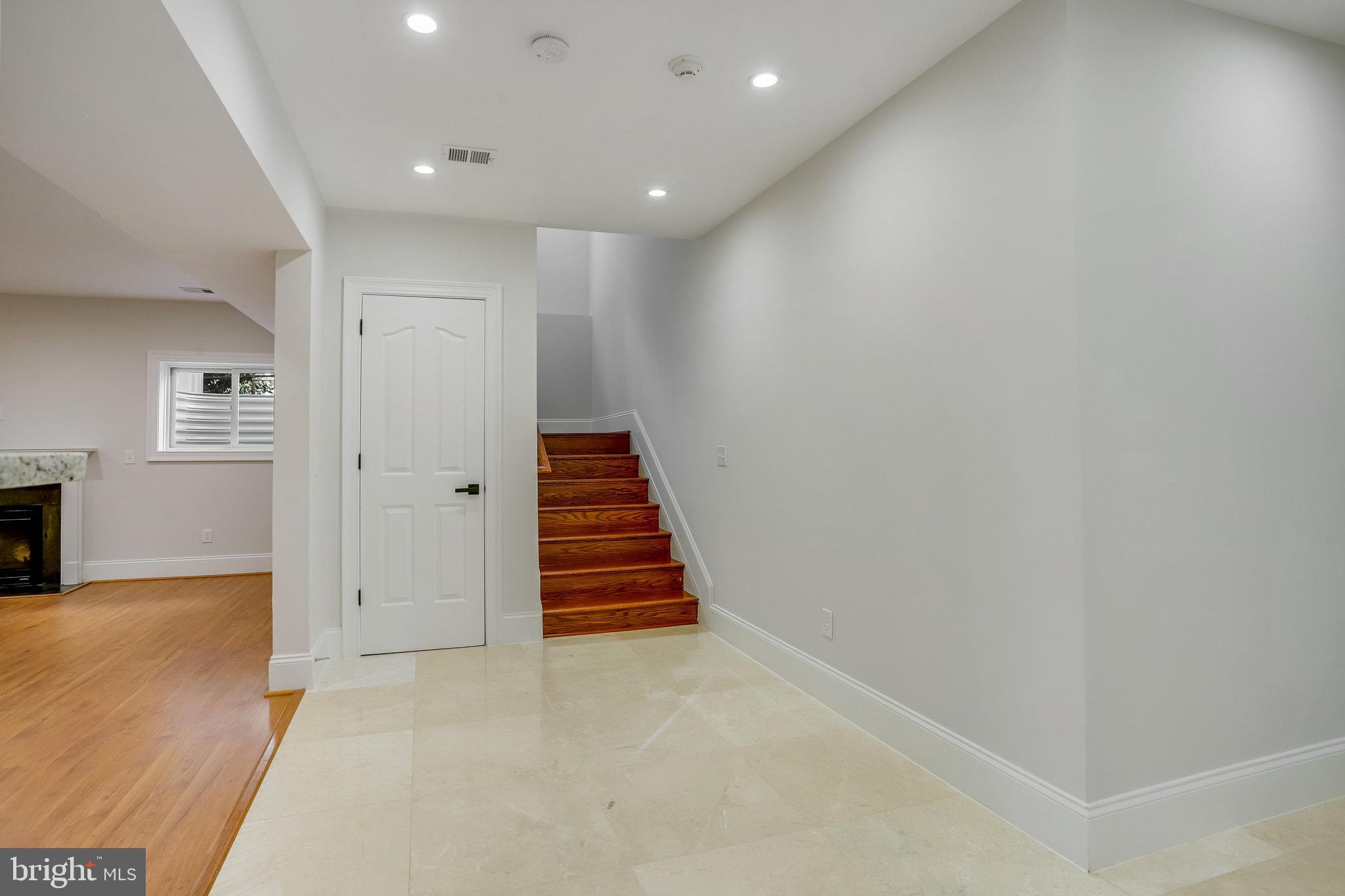 PIMMIT HILLS - Residential