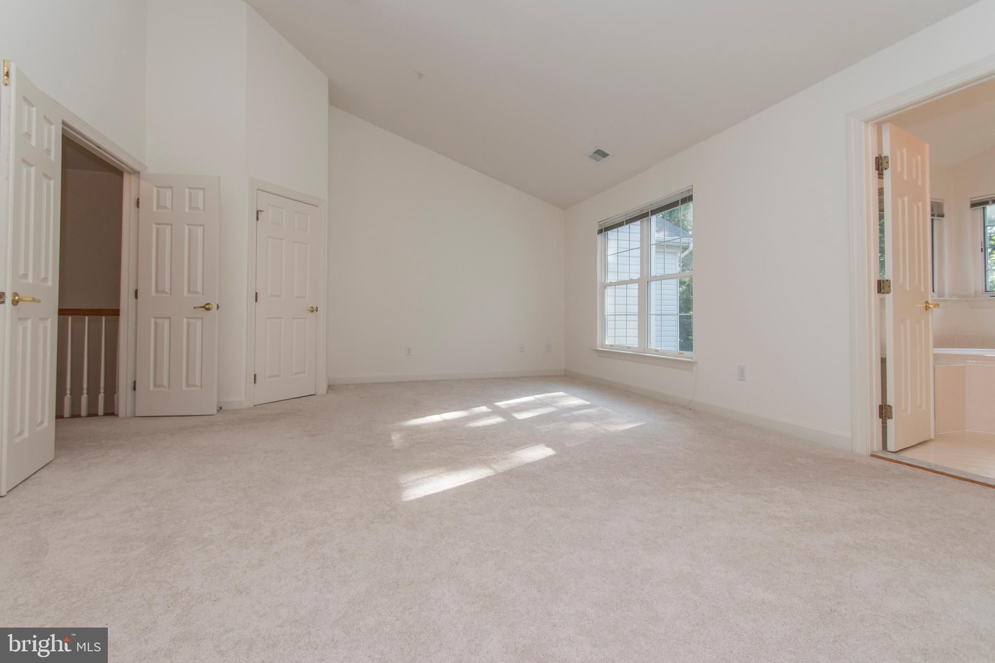 WILLOWS OF POTOMAC - Residential Lease