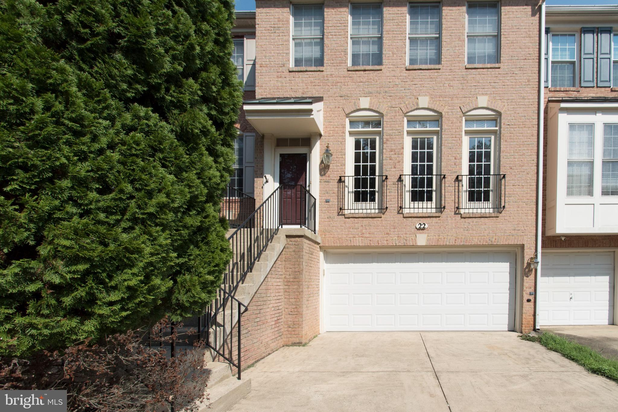 WILLOWS OF POTOMAC - Residential Lease