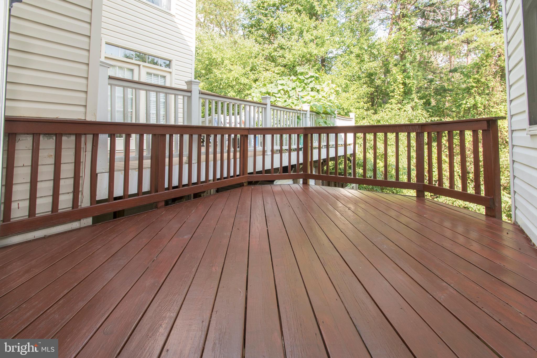 WILLOWS OF POTOMAC - Residential Lease