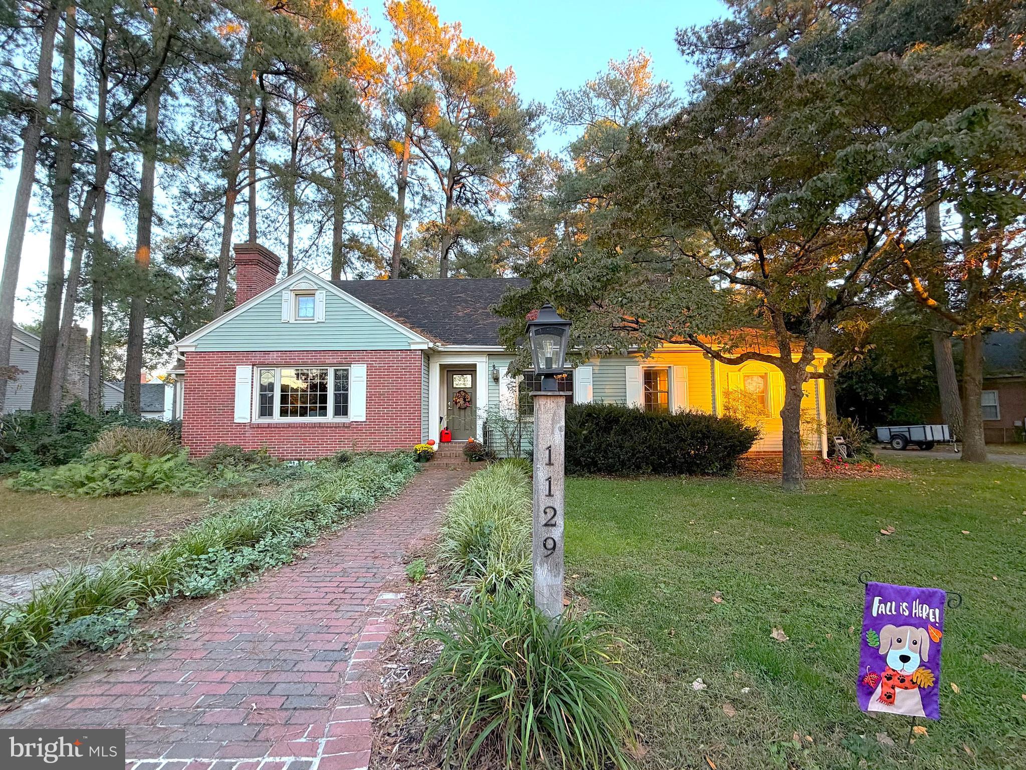 1129 RIVERSIDE DRIVE DRIVE