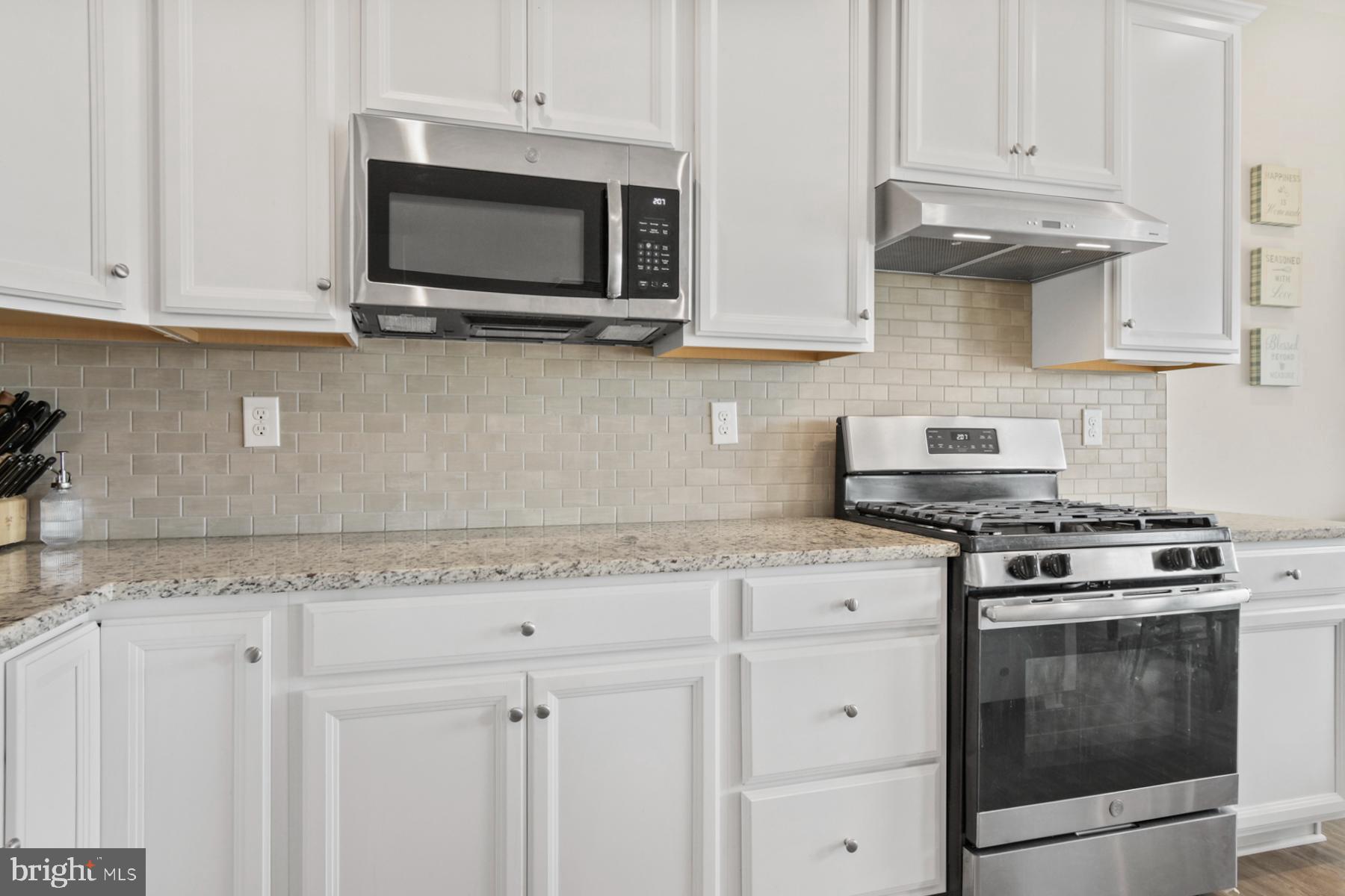 HERON PONDS - Residential