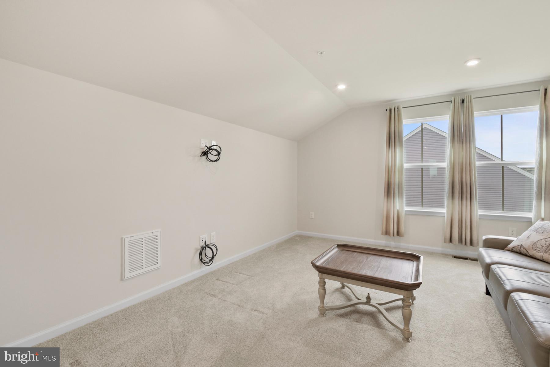 HERON PONDS - Residential