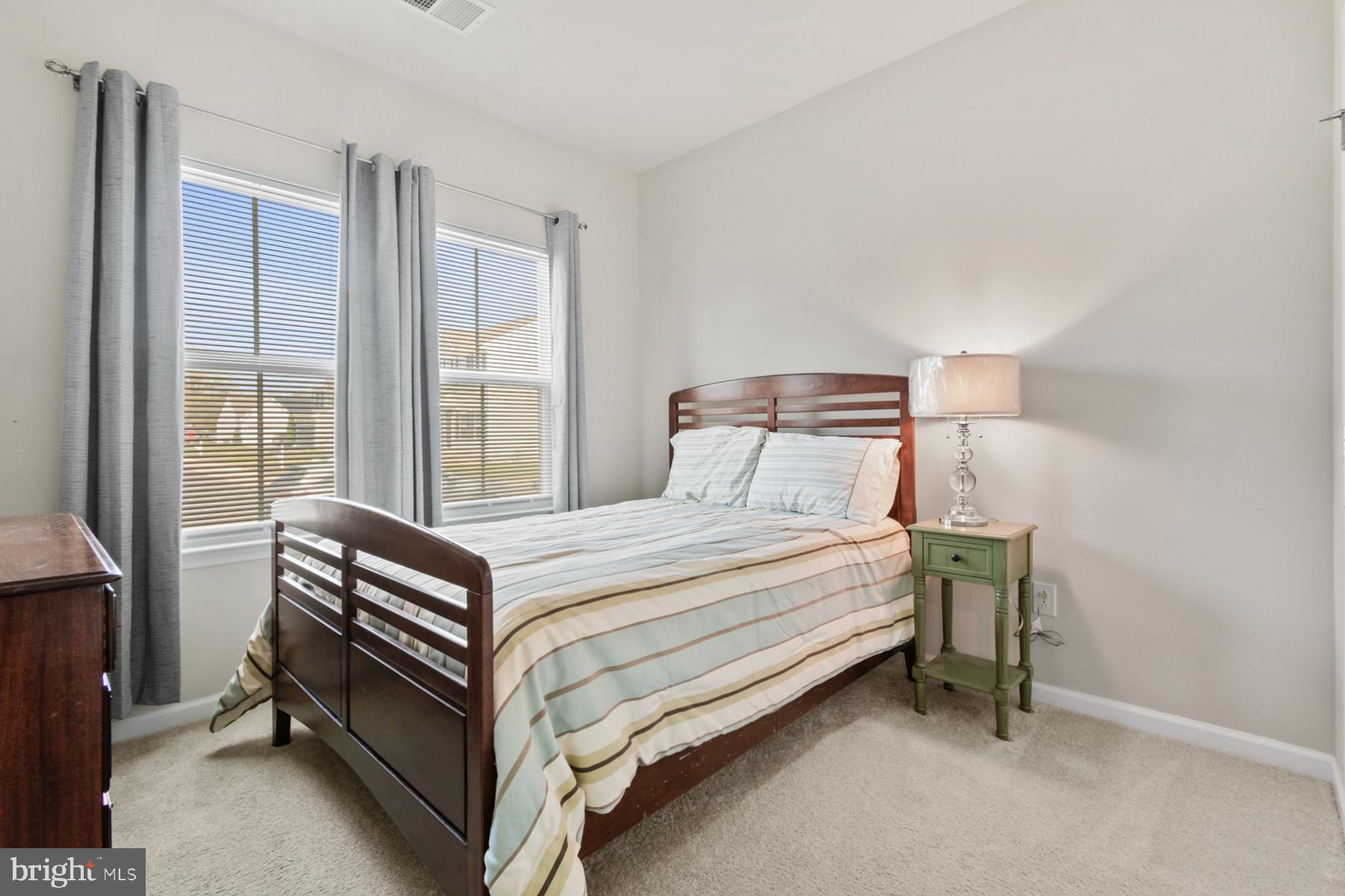 HERON PONDS - Residential