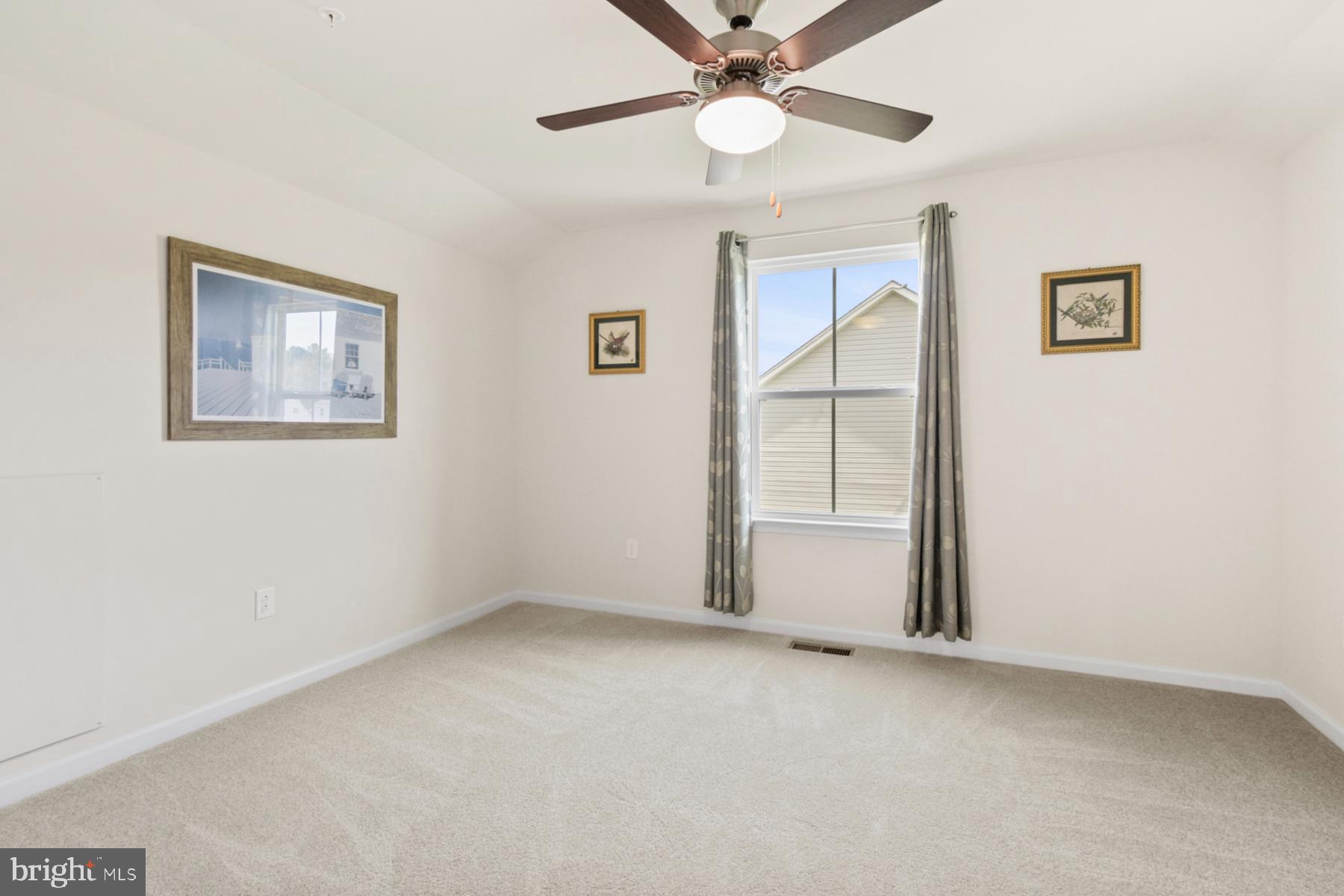 HERON PONDS - Residential