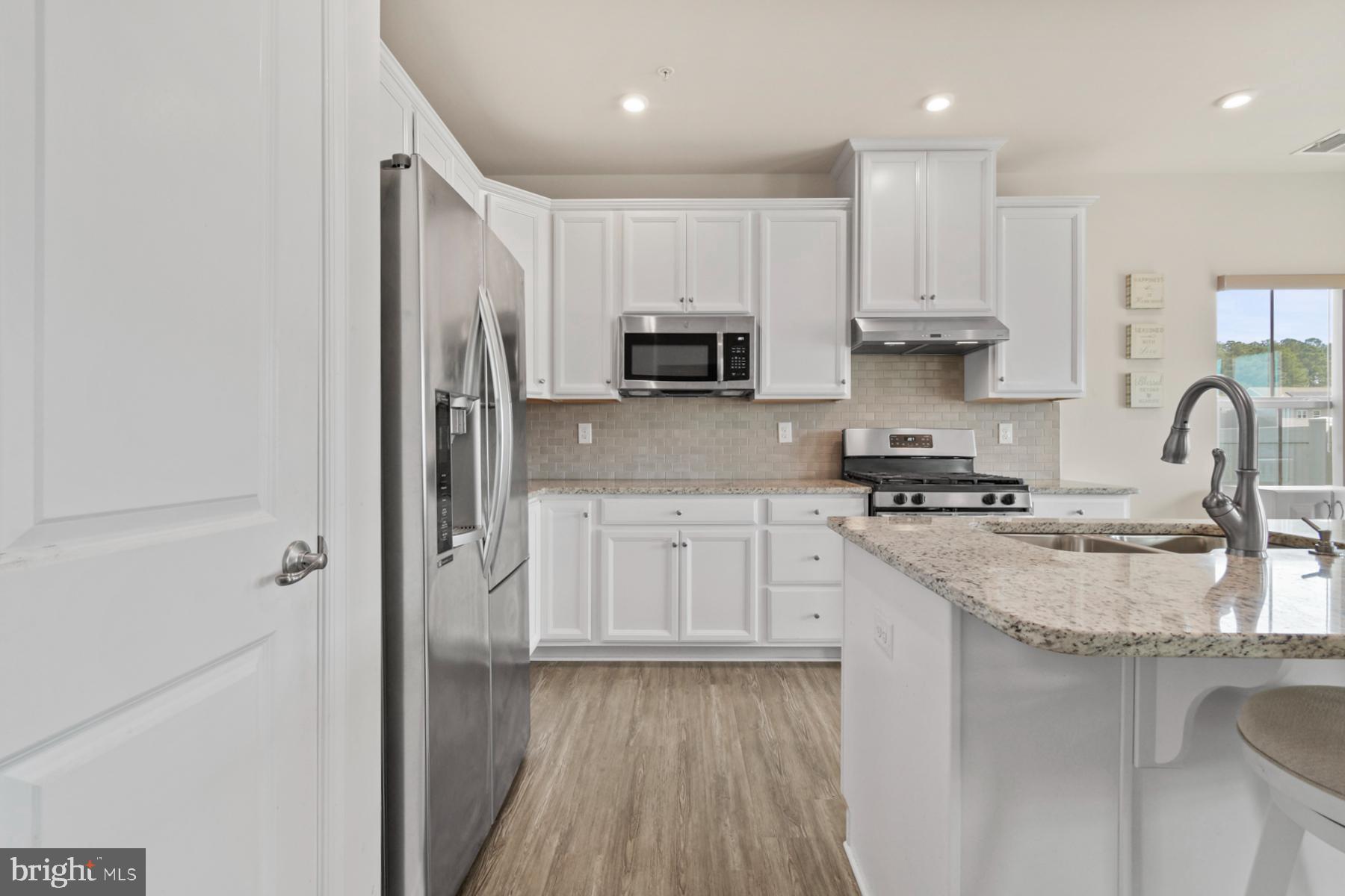 HERON PONDS - Residential