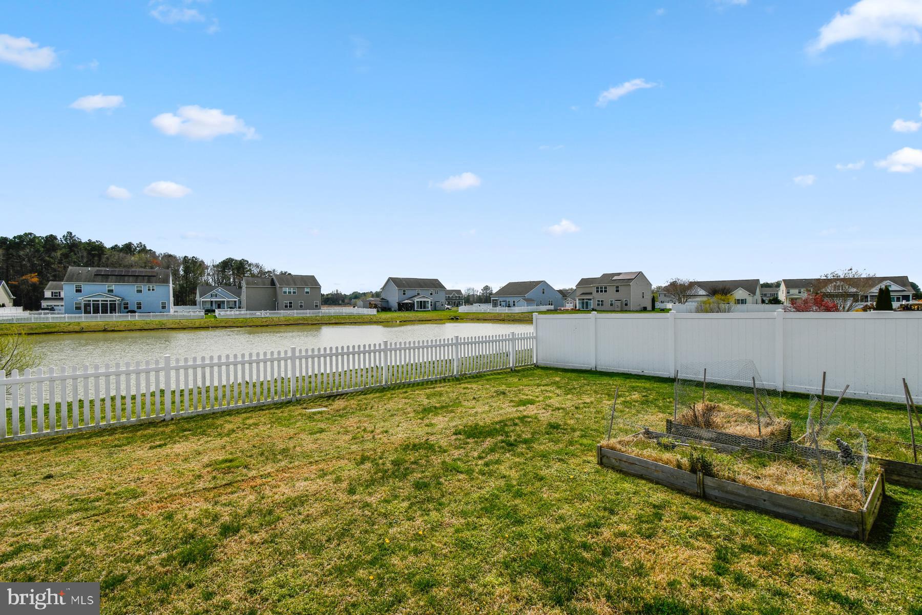 HERON PONDS - Residential