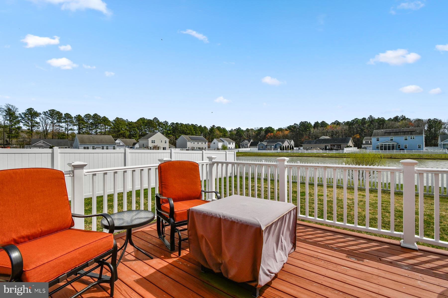 HERON PONDS - Residential