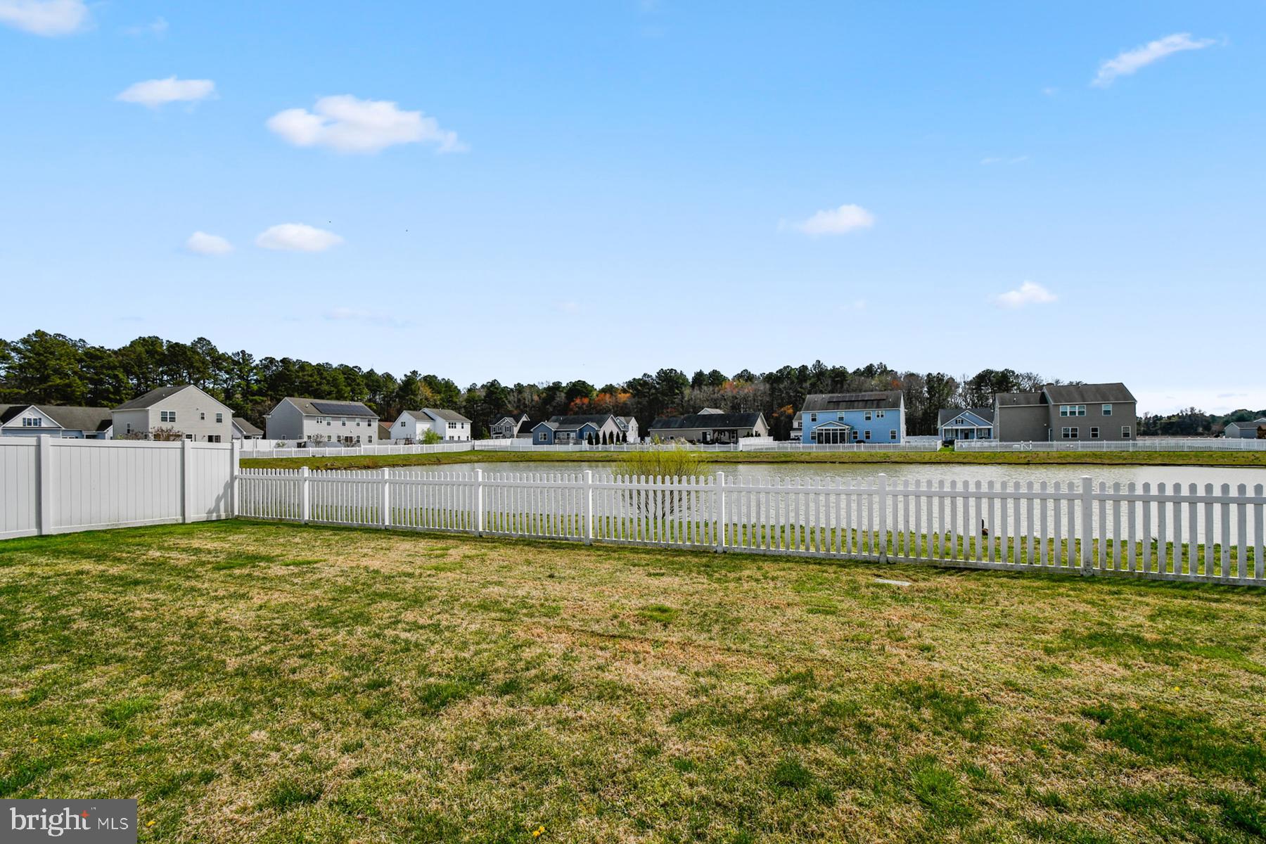 HERON PONDS - Residential