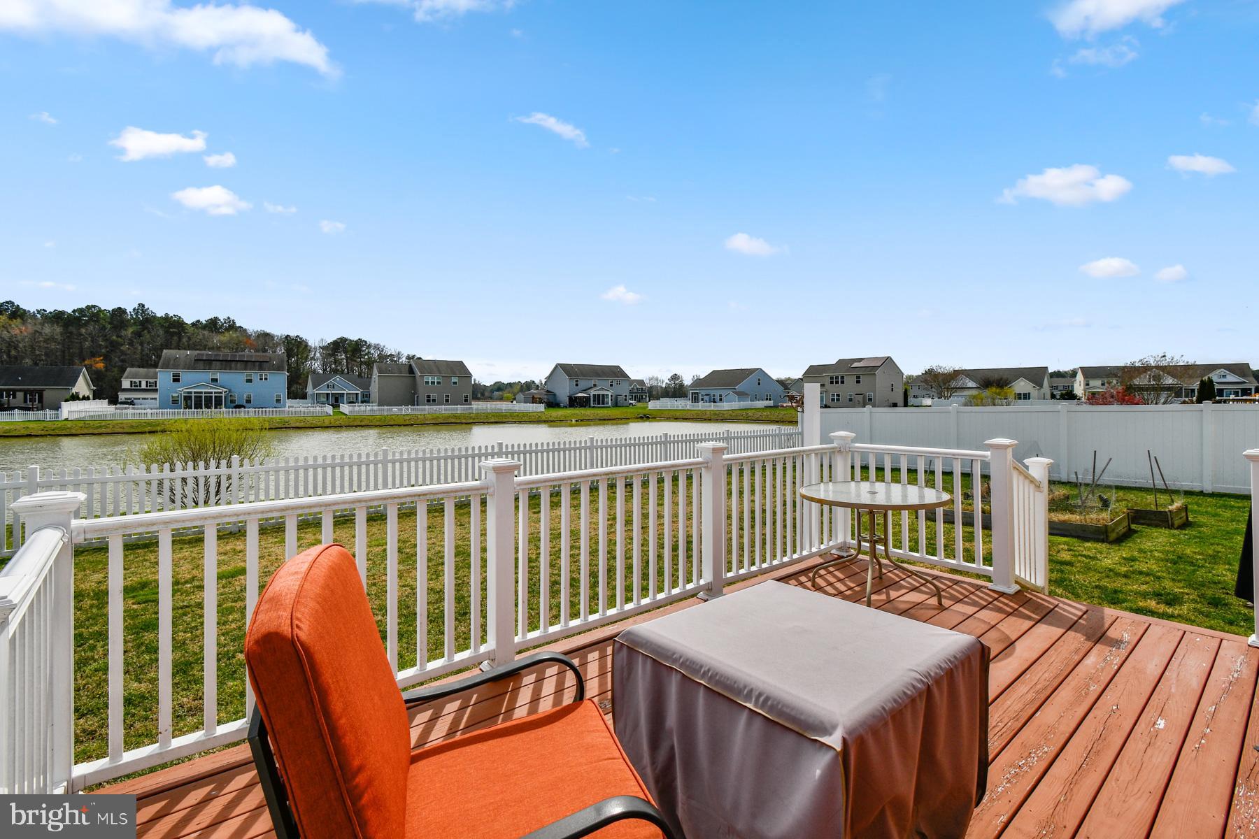 HERON PONDS - Residential