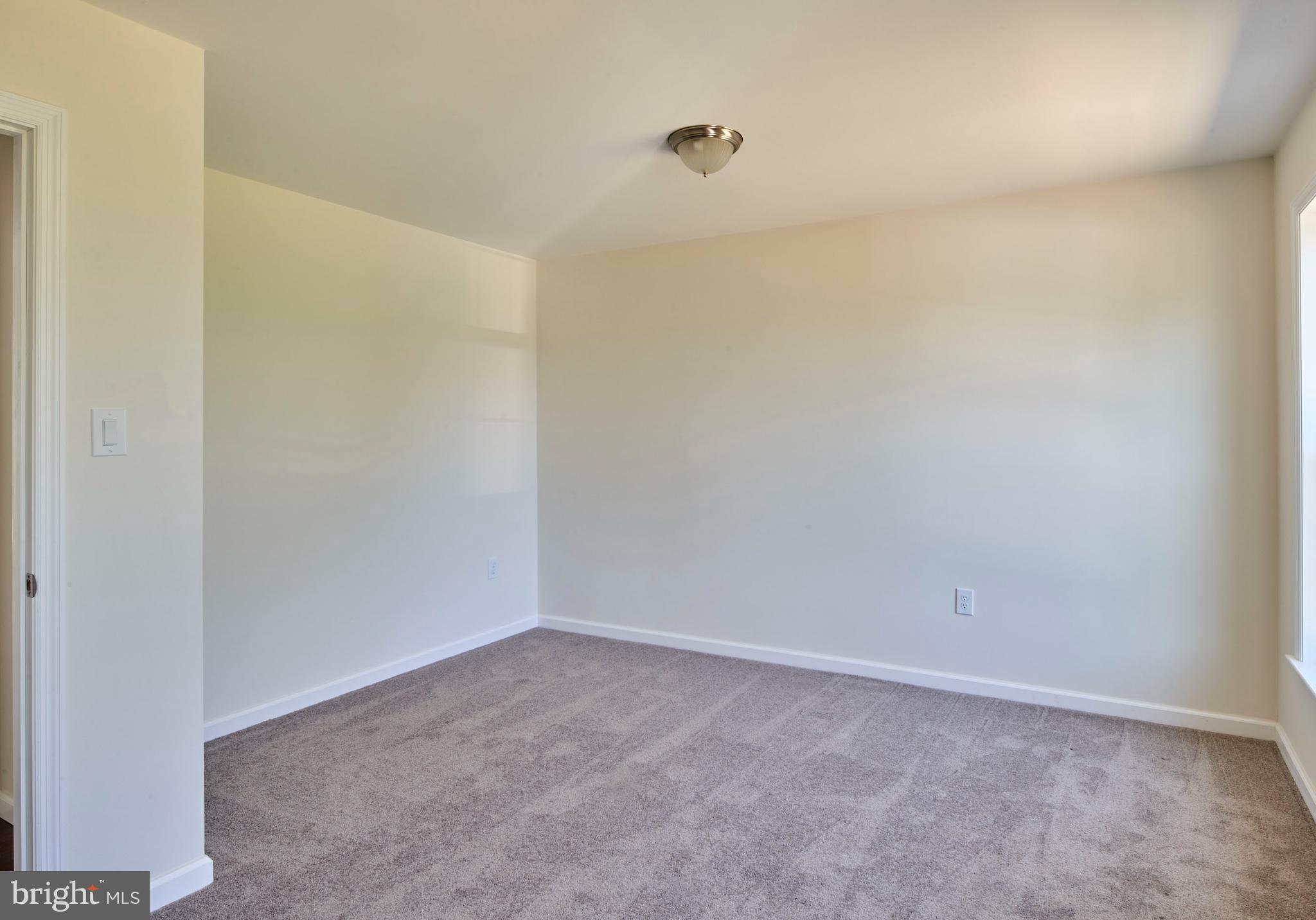 NITTANY GROVE - Residential