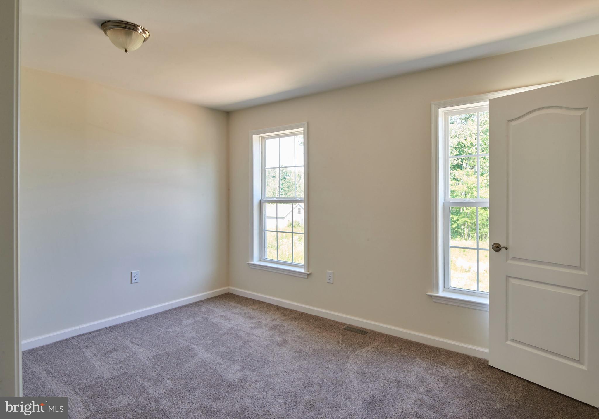 NITTANY GROVE - Residential