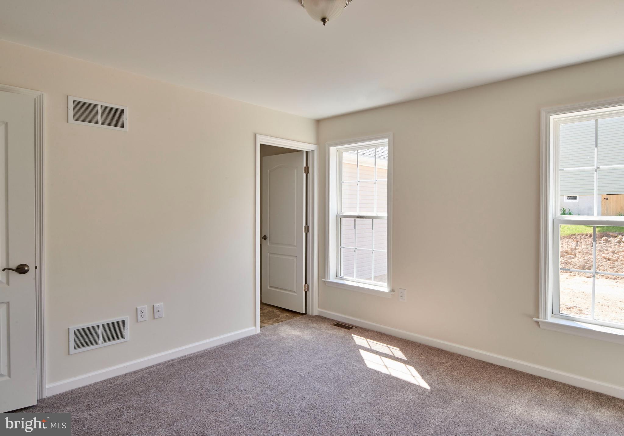 NITTANY GROVE - Residential