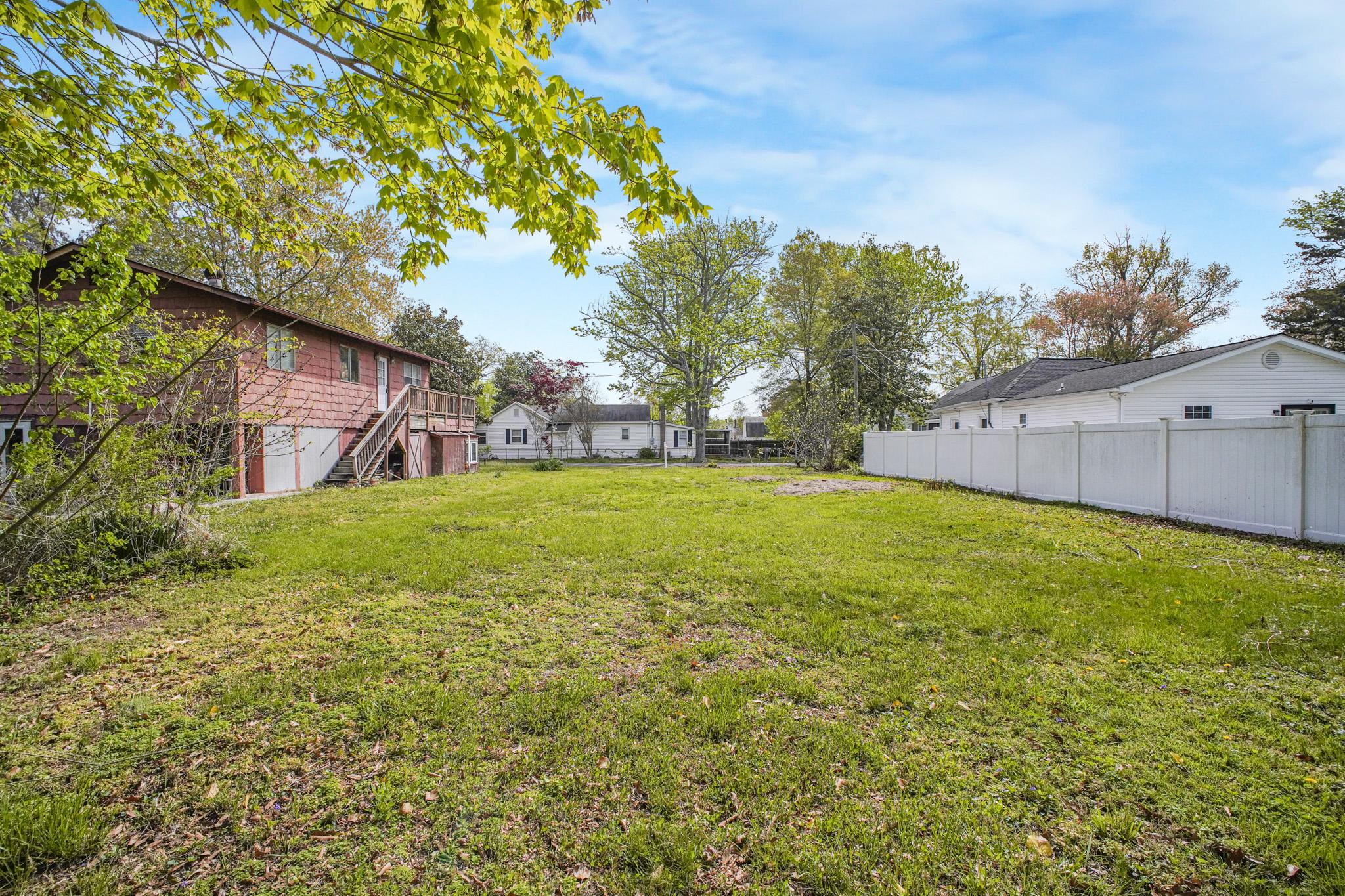 CLASSIC SHORES - Land