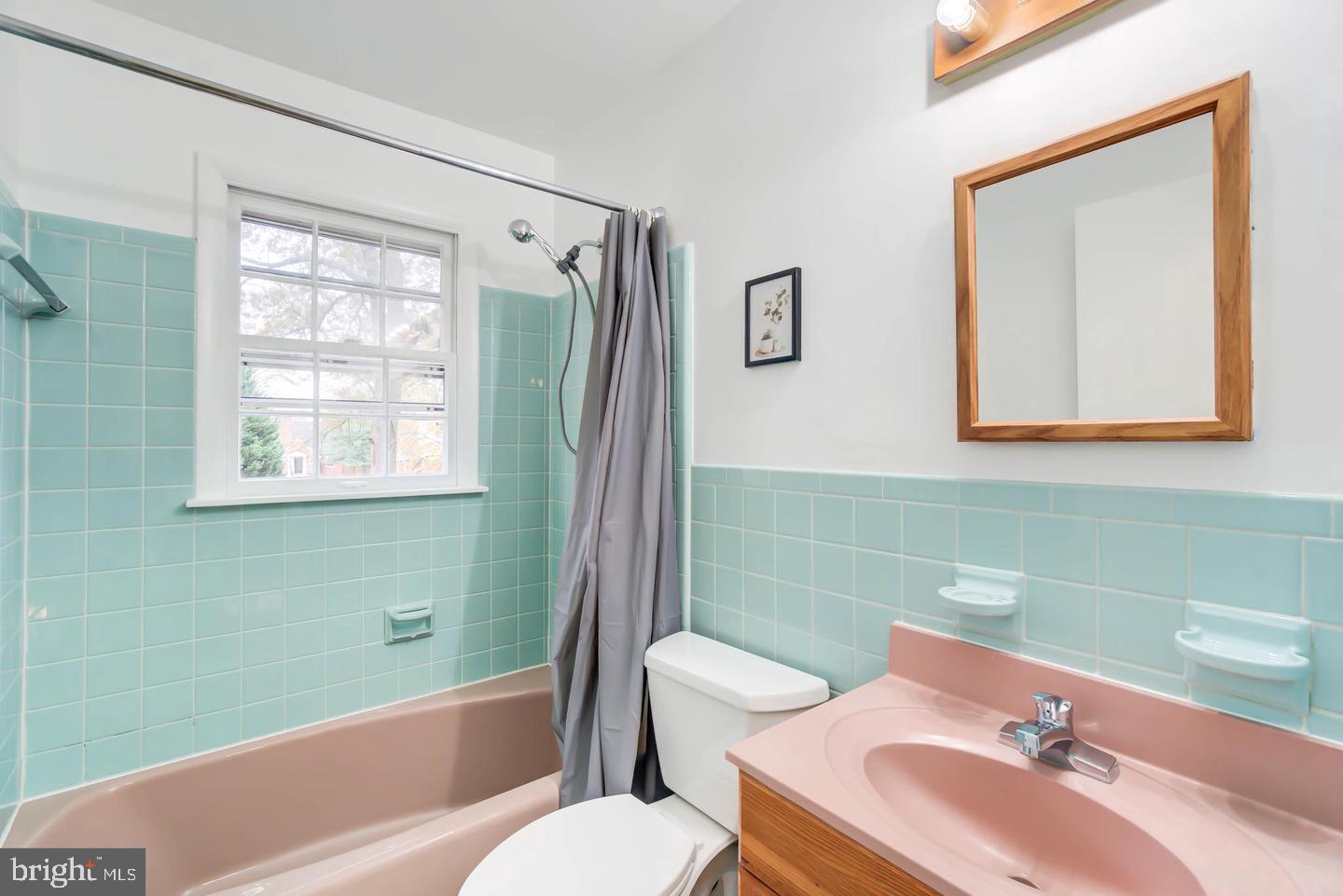 HOME ACRES - Residential Lease