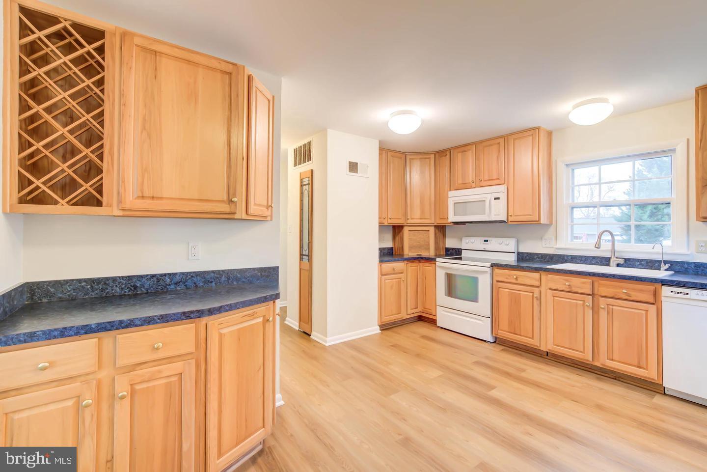 HOME ACRES - Residential Lease