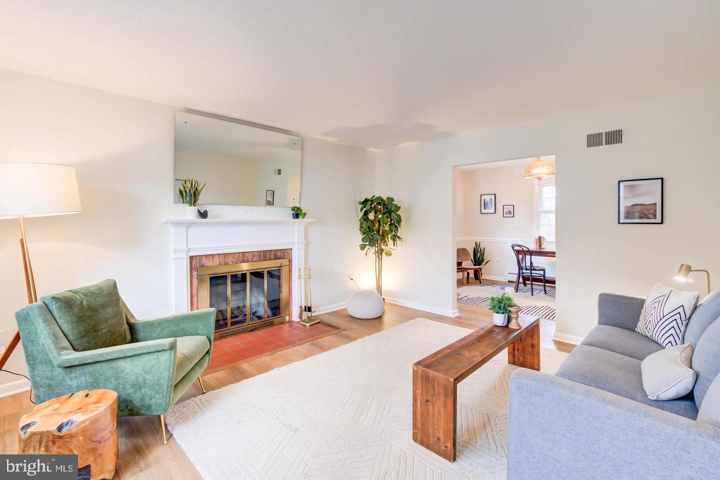 HOME ACRES - Residential Lease