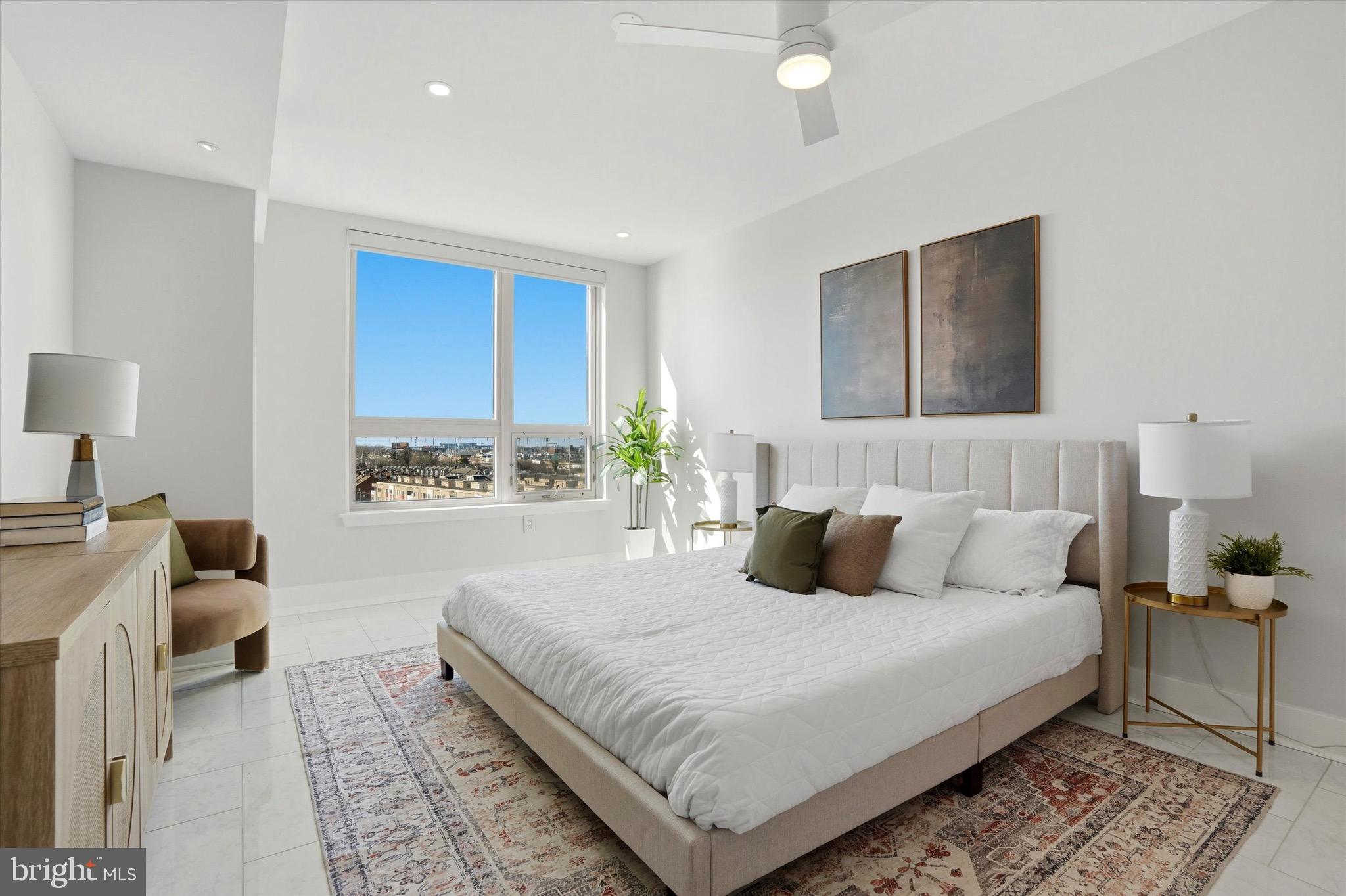 DOCKSIDE CONDOMINIUM - Residential