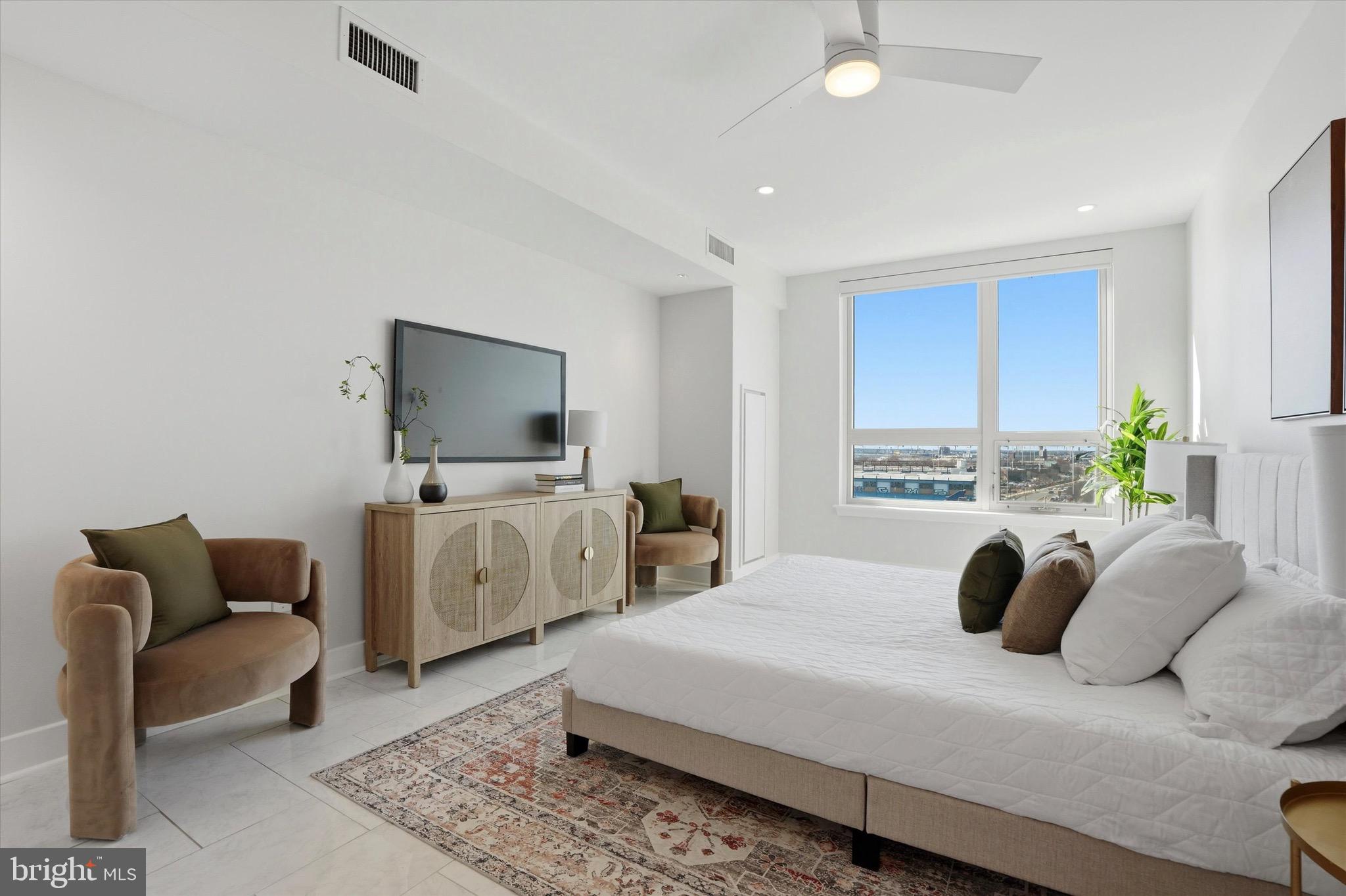 DOCKSIDE CONDOMINIUM - Residential