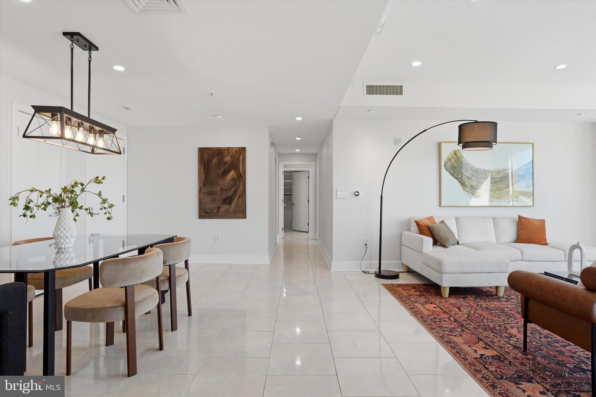 DOCKSIDE CONDOMINIUM - Residential