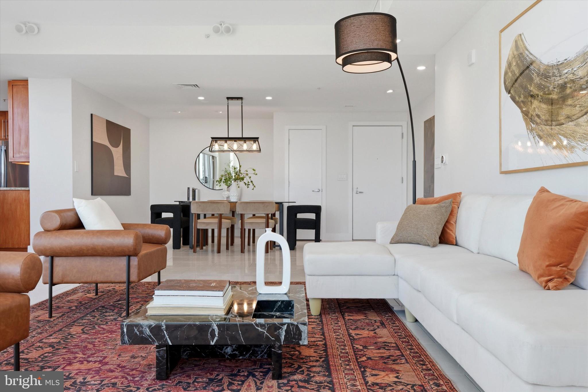 DOCKSIDE CONDOMINIUM - Residential