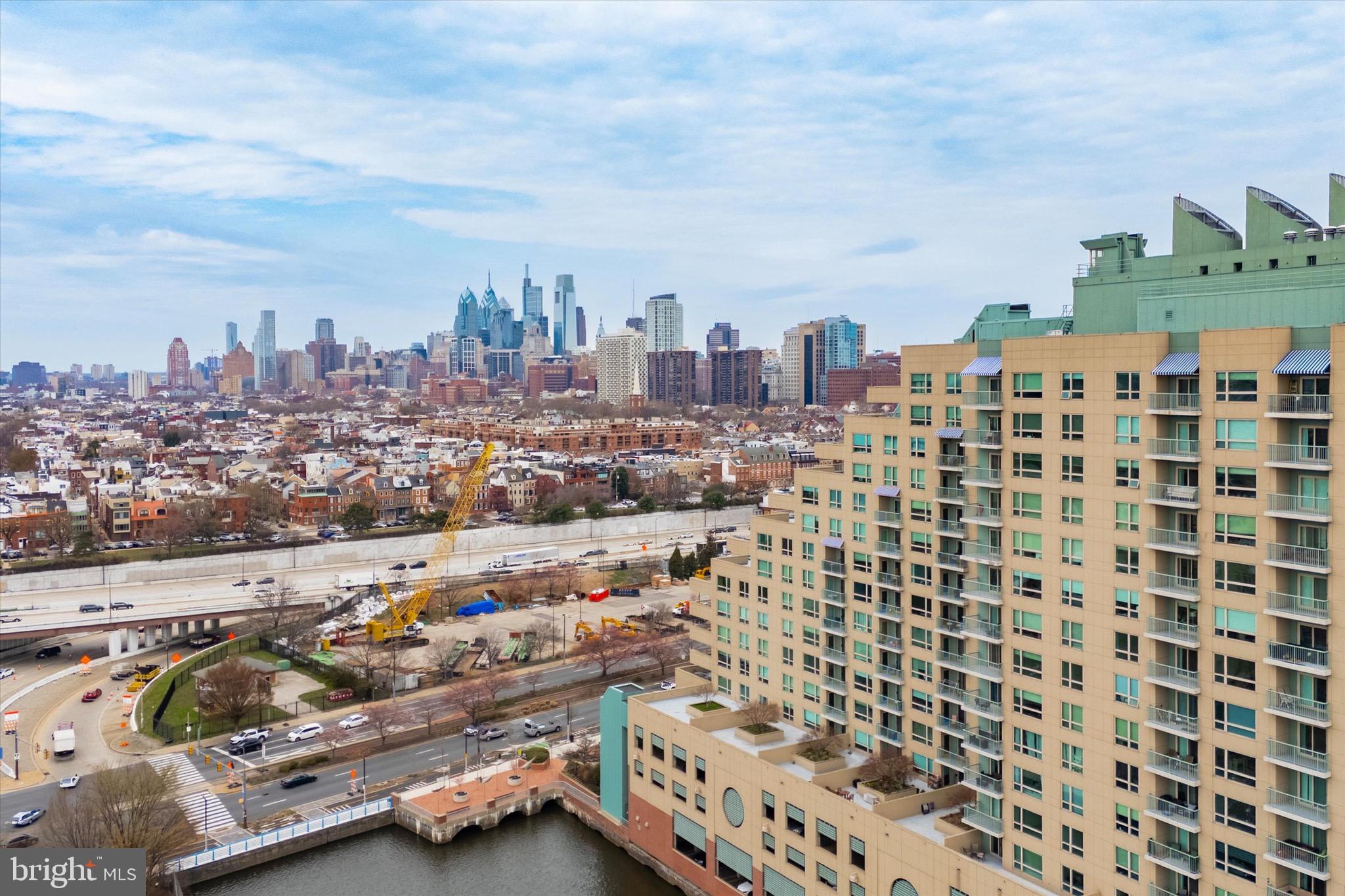 DOCKSIDE CONDOMINIUM - Residential