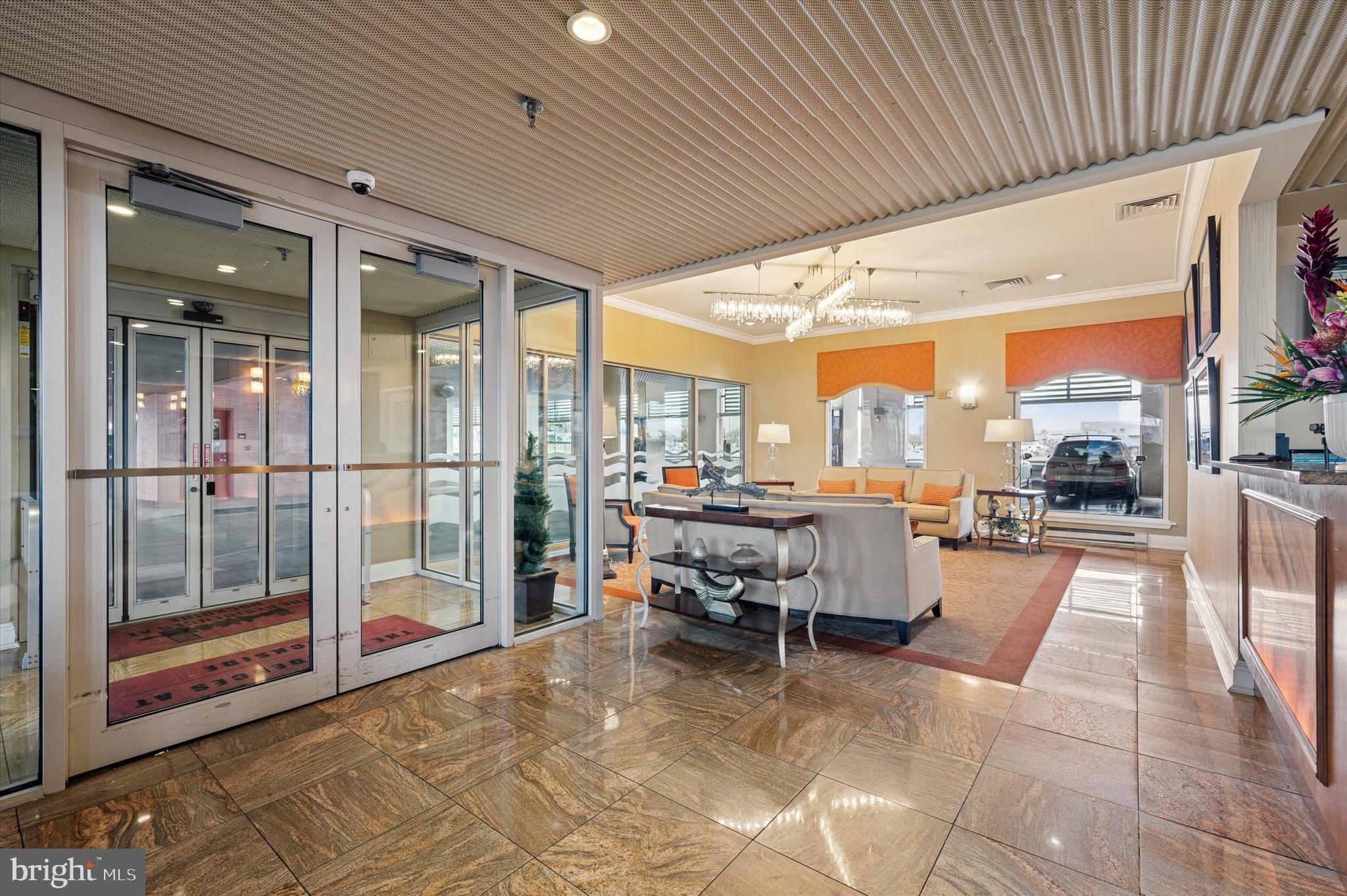 DOCKSIDE CONDOMINIUM - Residential