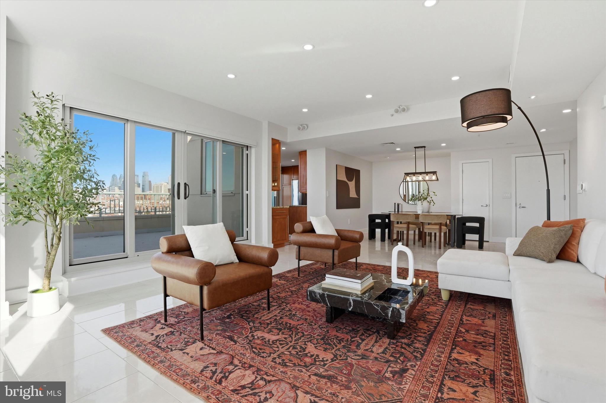 DOCKSIDE CONDOMINIUM - Residential