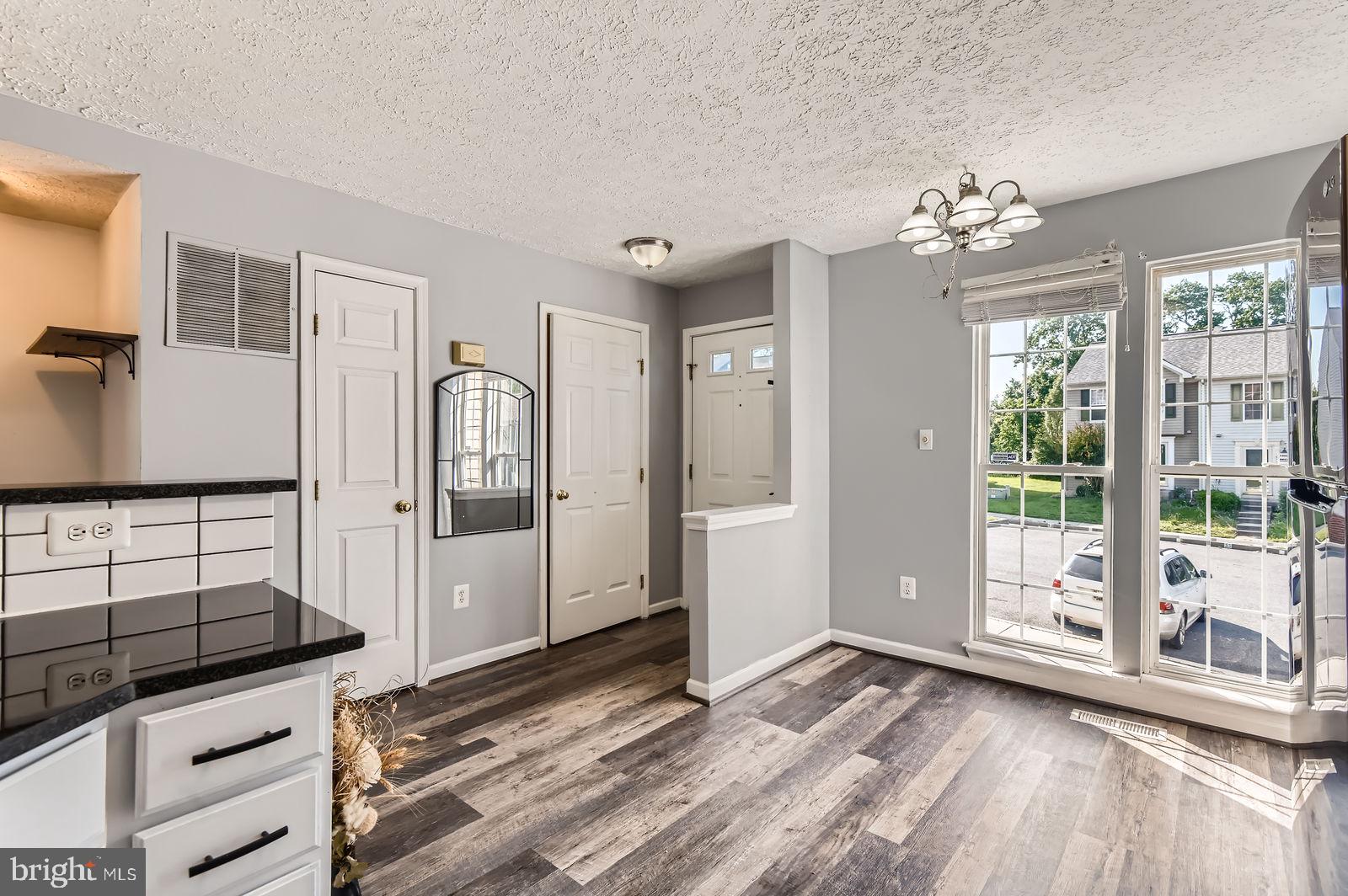 BRIGHT OAKS - Residential