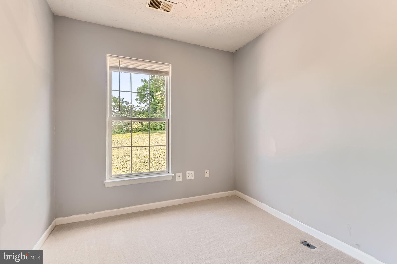 BRIGHT OAKS - Residential